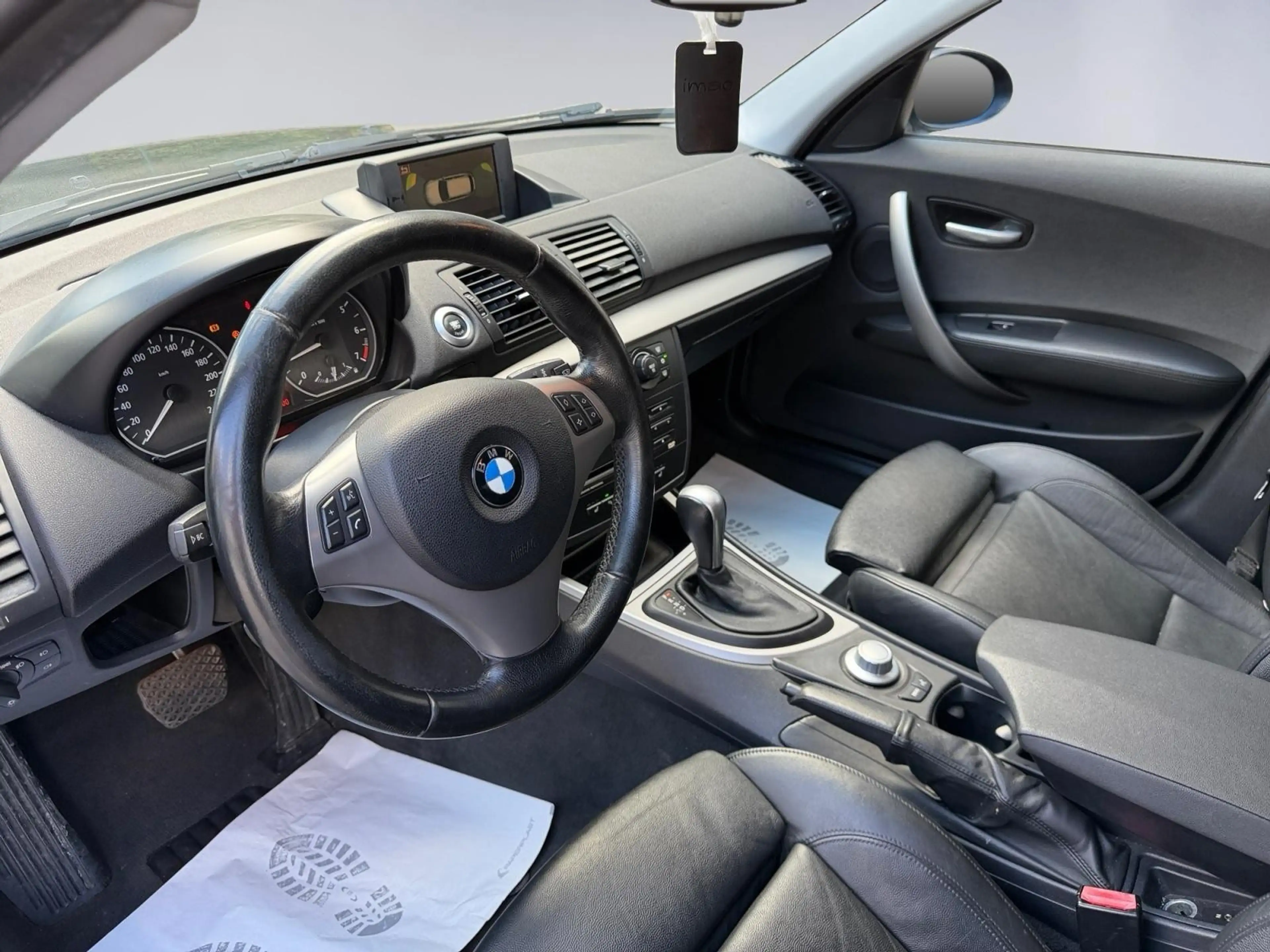 BMW 120 120iA Sport — photo 7