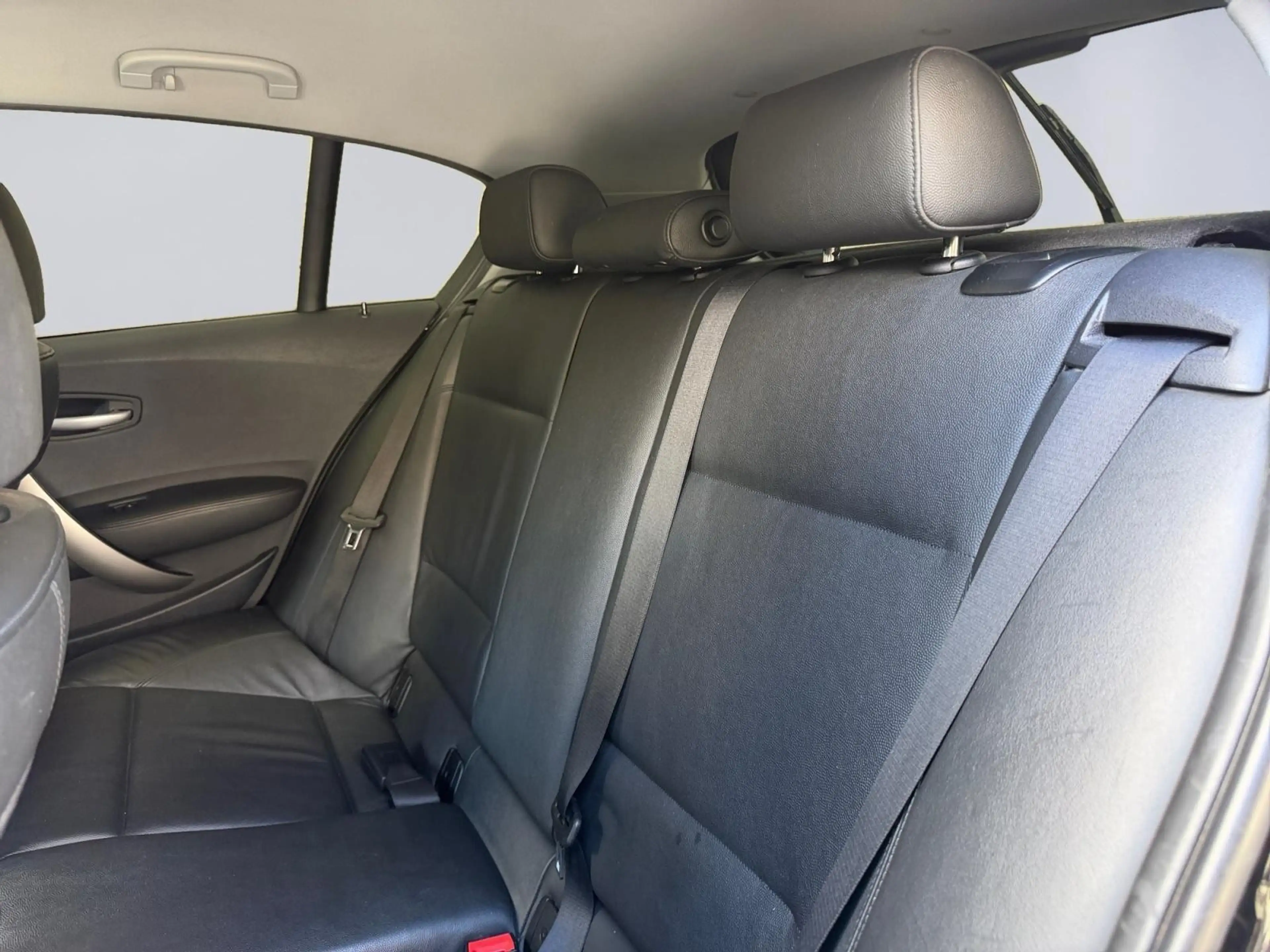 BMW 120 120iA Sport — photo 9