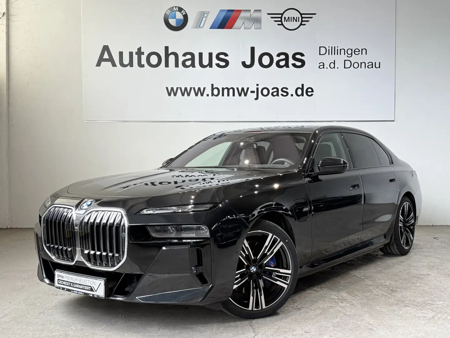 BMW 750 e xDrive Limousine M Sportpaket DAB Black - 1