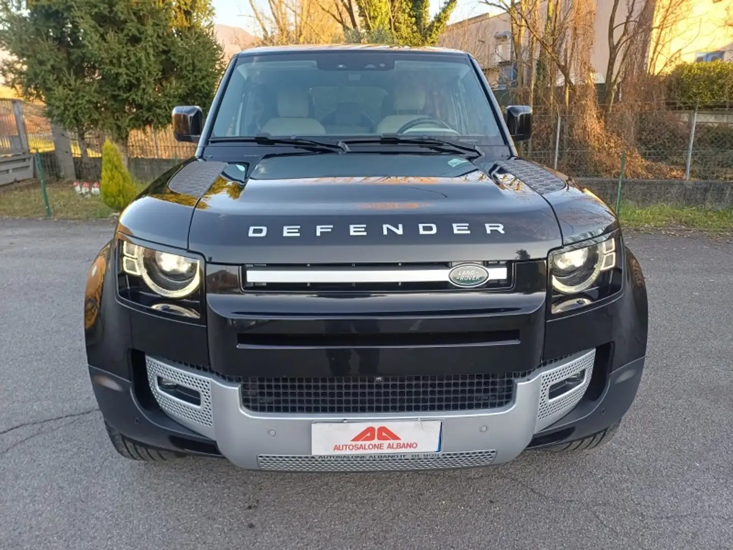 Land Rover Defender 3.0d i6 mhev SE awd 200cv autocarro  5posti IVA ESPOSTA Nero - 2