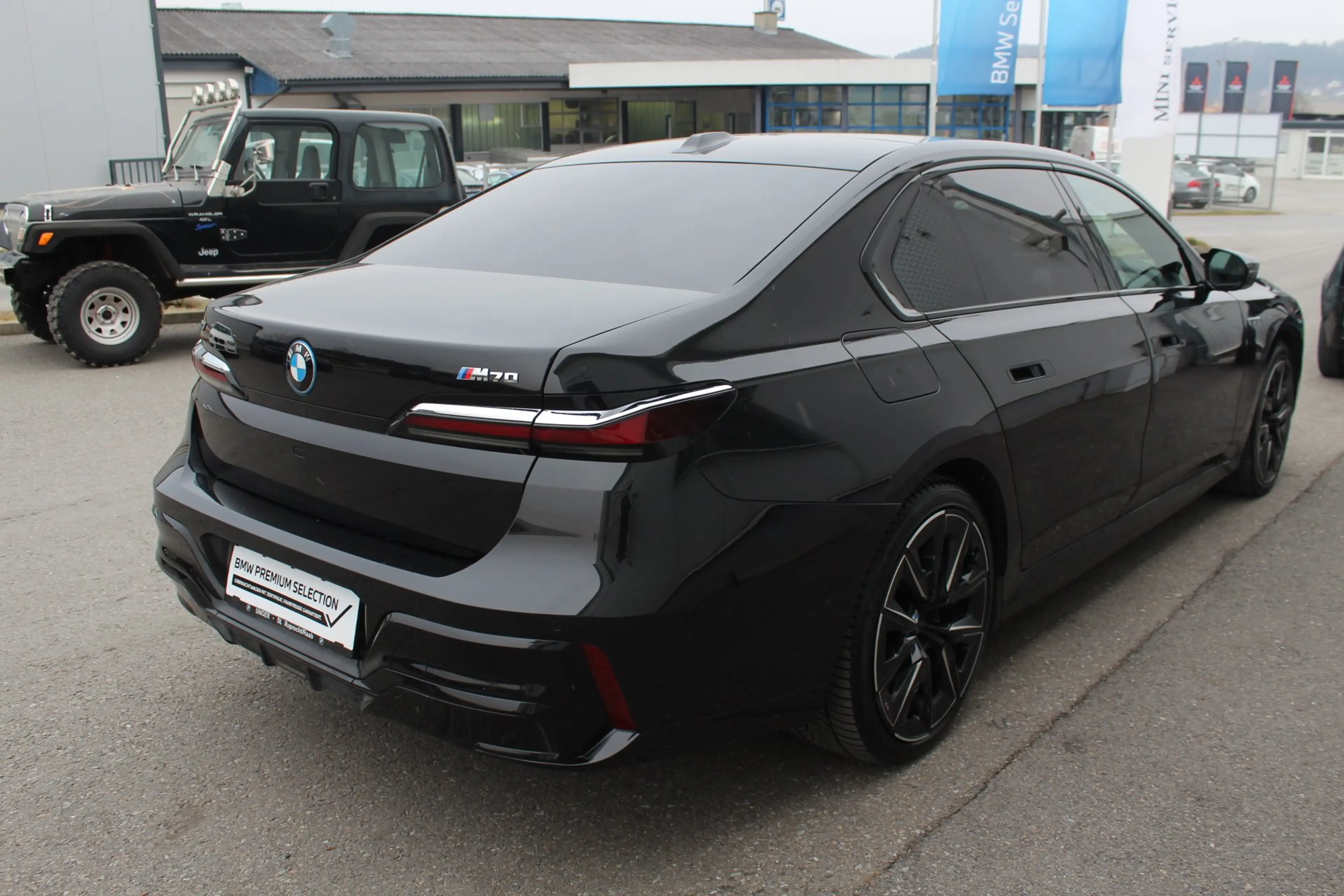 BMW i7 i7 M70 xDrive — photo 7