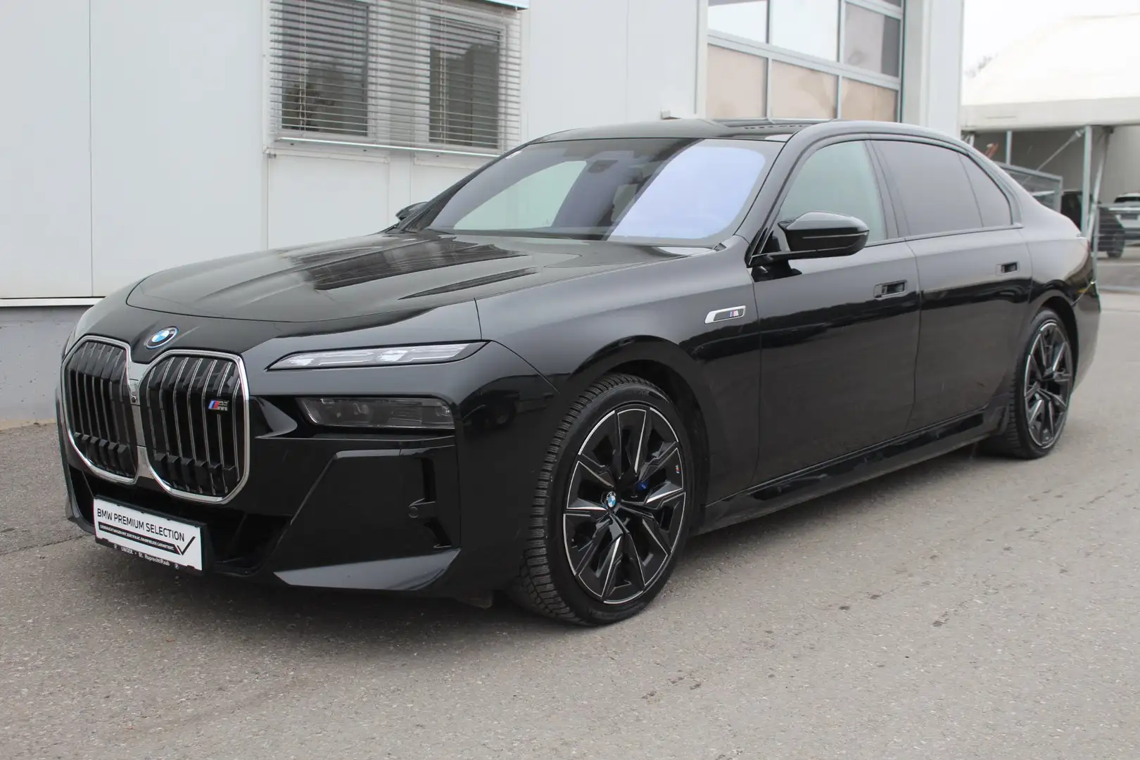 BMW i7 i7 M70 xDrive Schwarz - 1