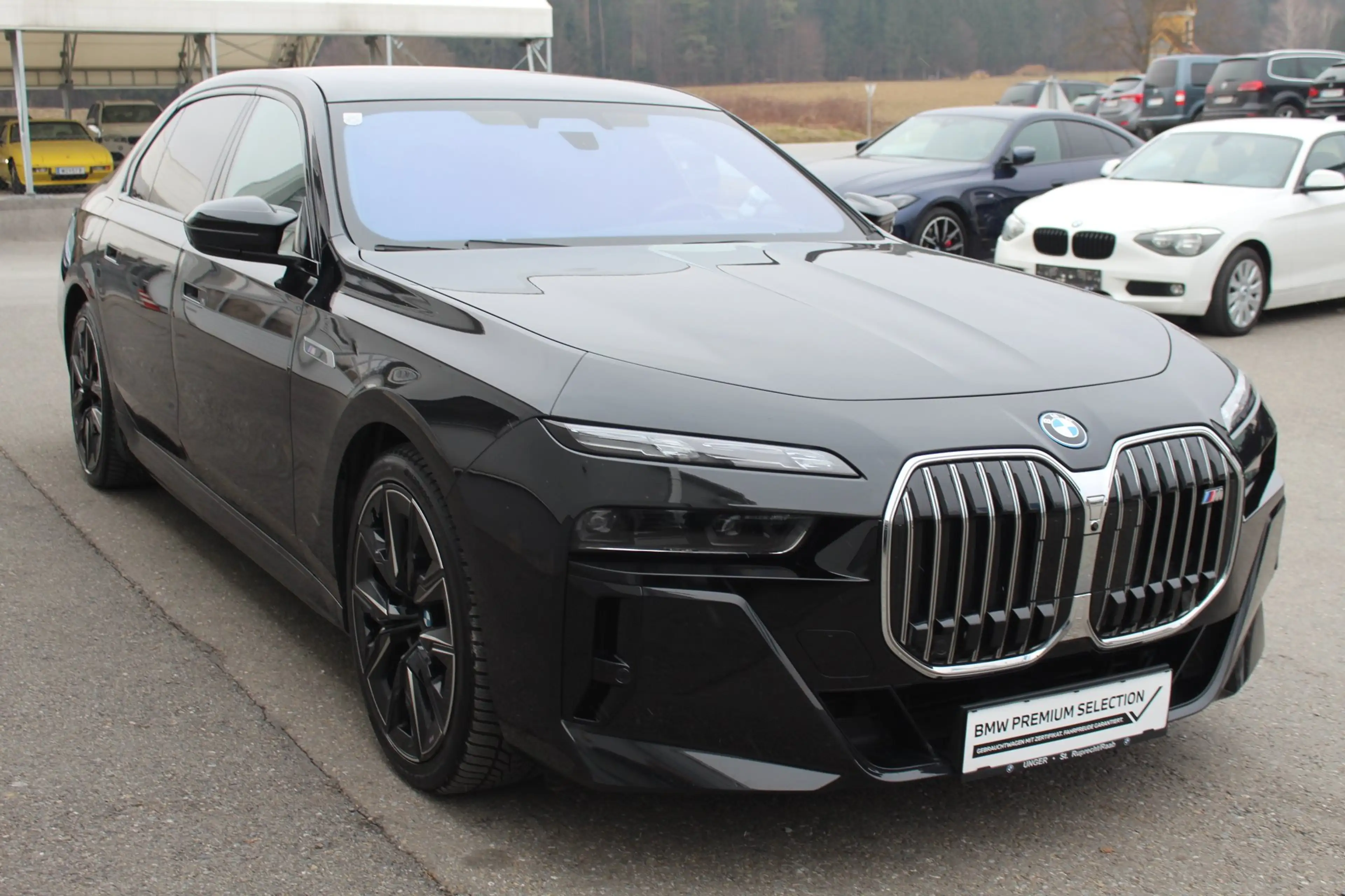 BMW i7 i7 M70 xDrive — photo 3
