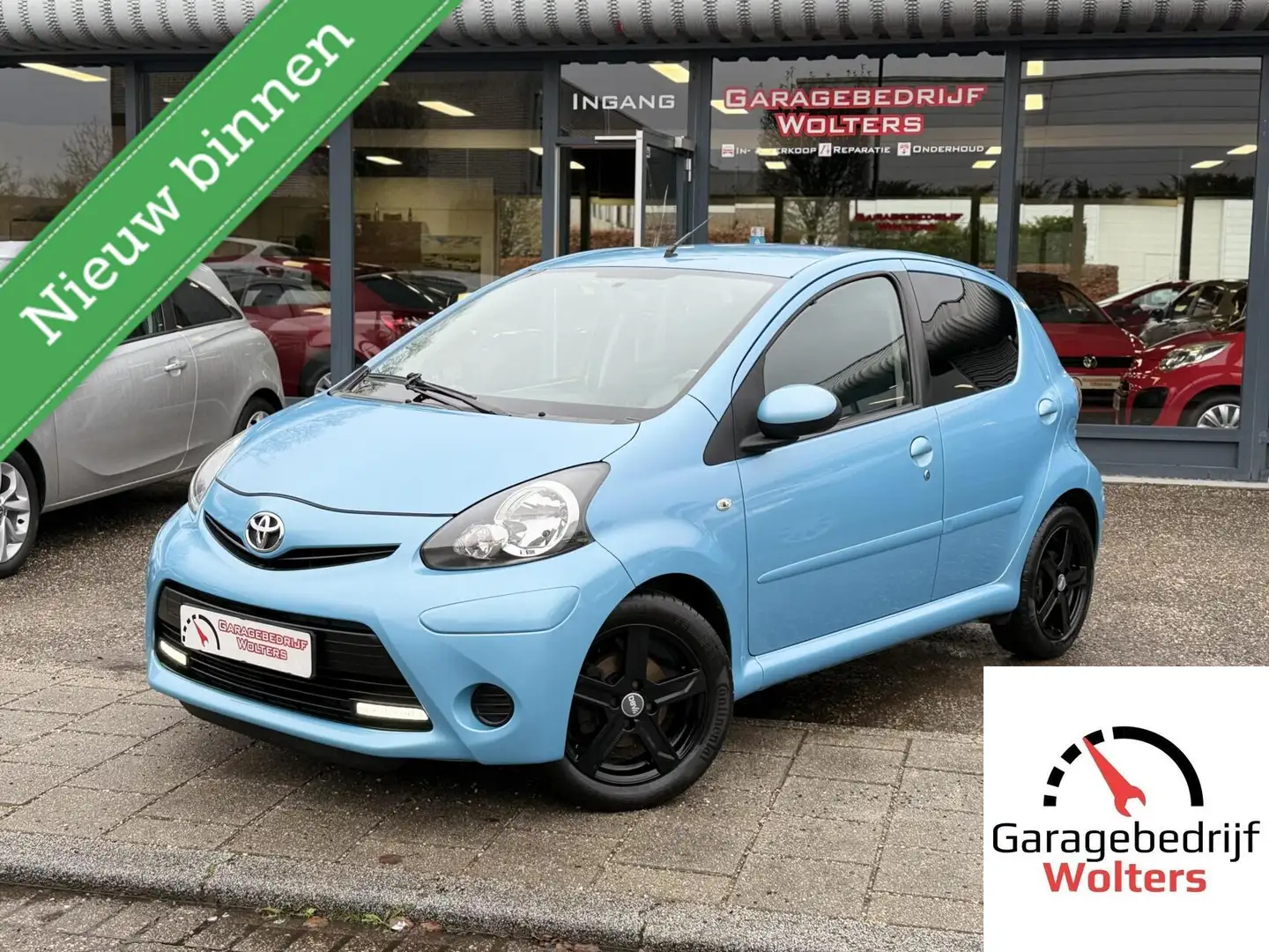 Toyota Aygo 1.0 VVT-i Dynamic Blue unieke kleur airco 5drs Blauw - 1