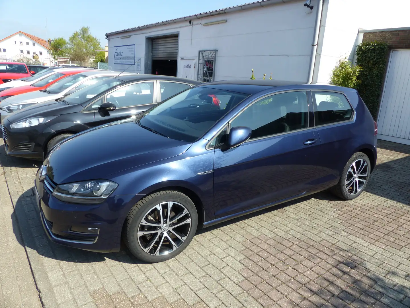 Volkswagen Golf Lounge BMT Blauw - 2