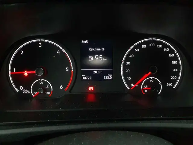 Volkswagen Caddy view 11