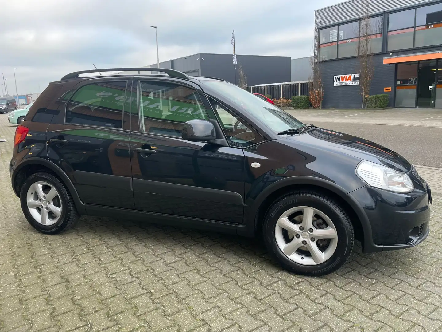 Suzuki SX4 1.6 Shogun Weinig km! Zwart - 2
