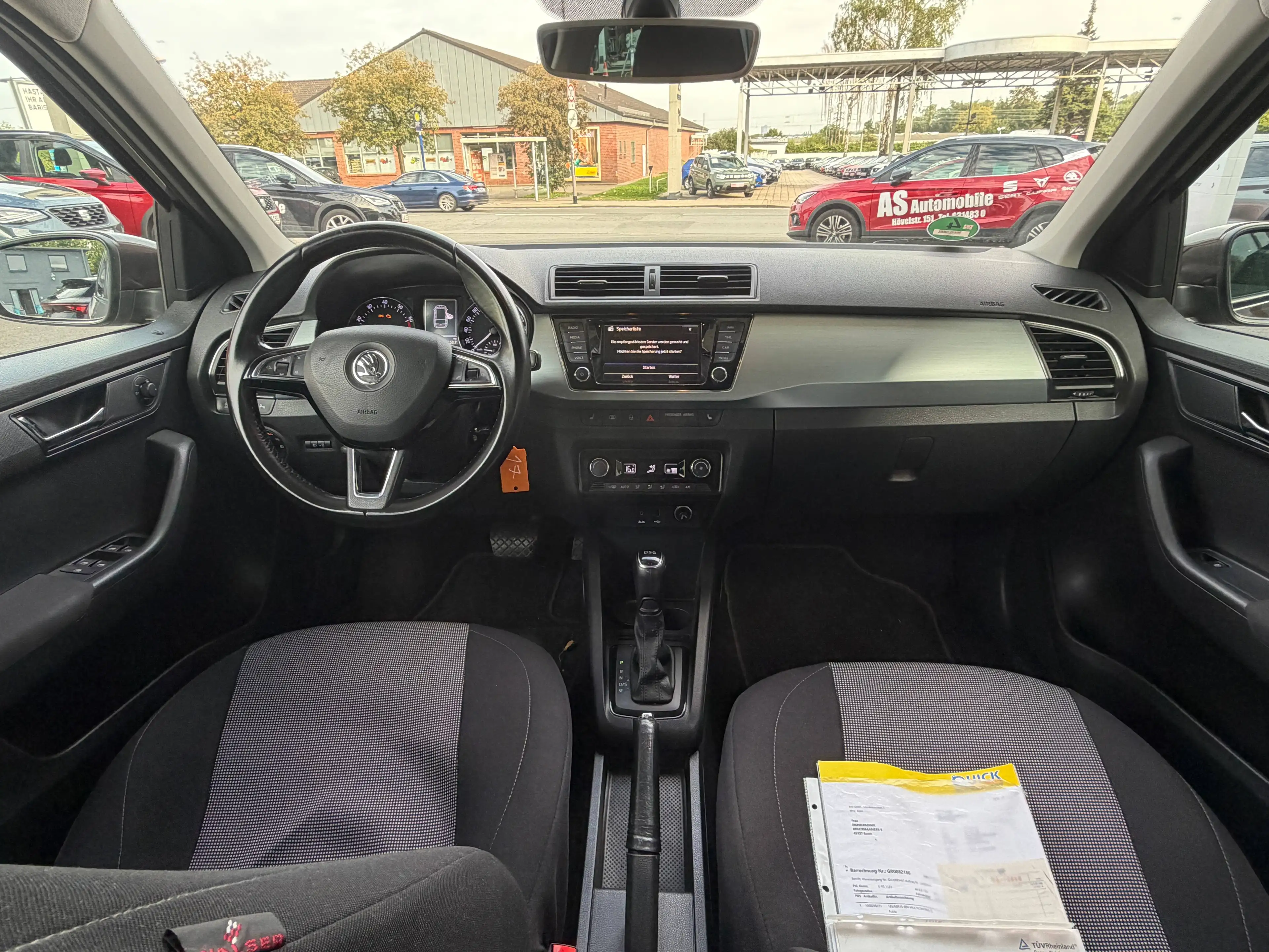 Skoda Fabia AUTOMATIK, NAVI, TEMPOMAT, PDC v+h — photo 9