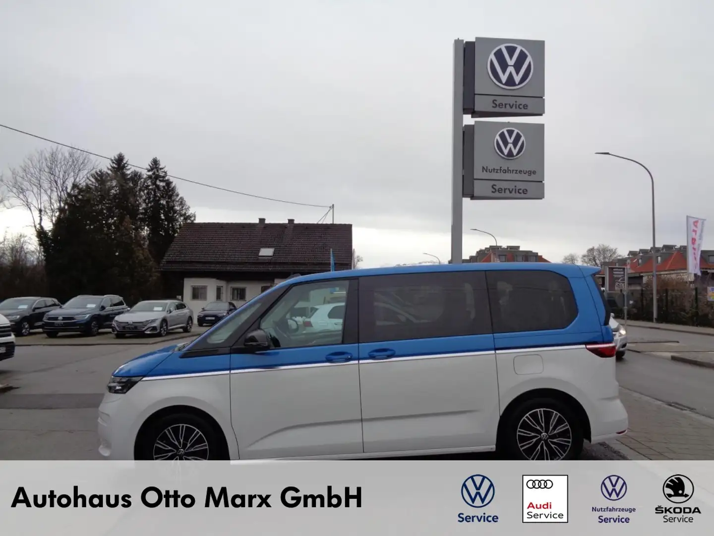 Volkswagen T7 Multivan 1,4 eHybrid DSG (Navi+Klima+RearView+Sitzhzg.) Azul - 1