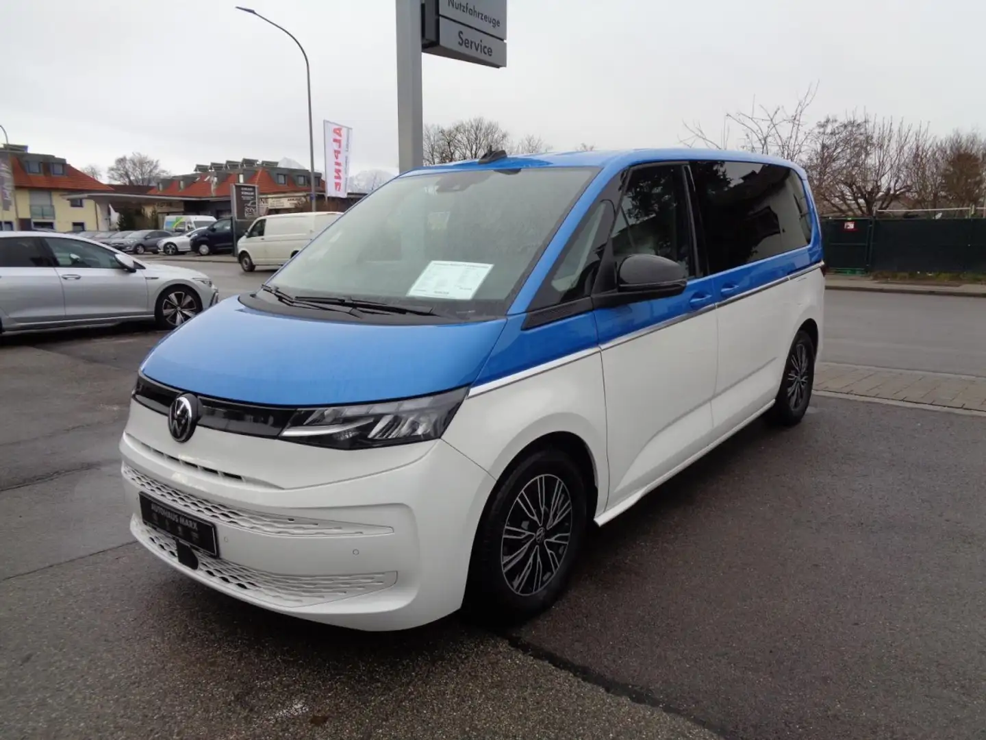 Volkswagen T7 Multivan 1,4 eHybrid DSG (Navi+Klima+RearView+Sitzhzg.) Azul - 2