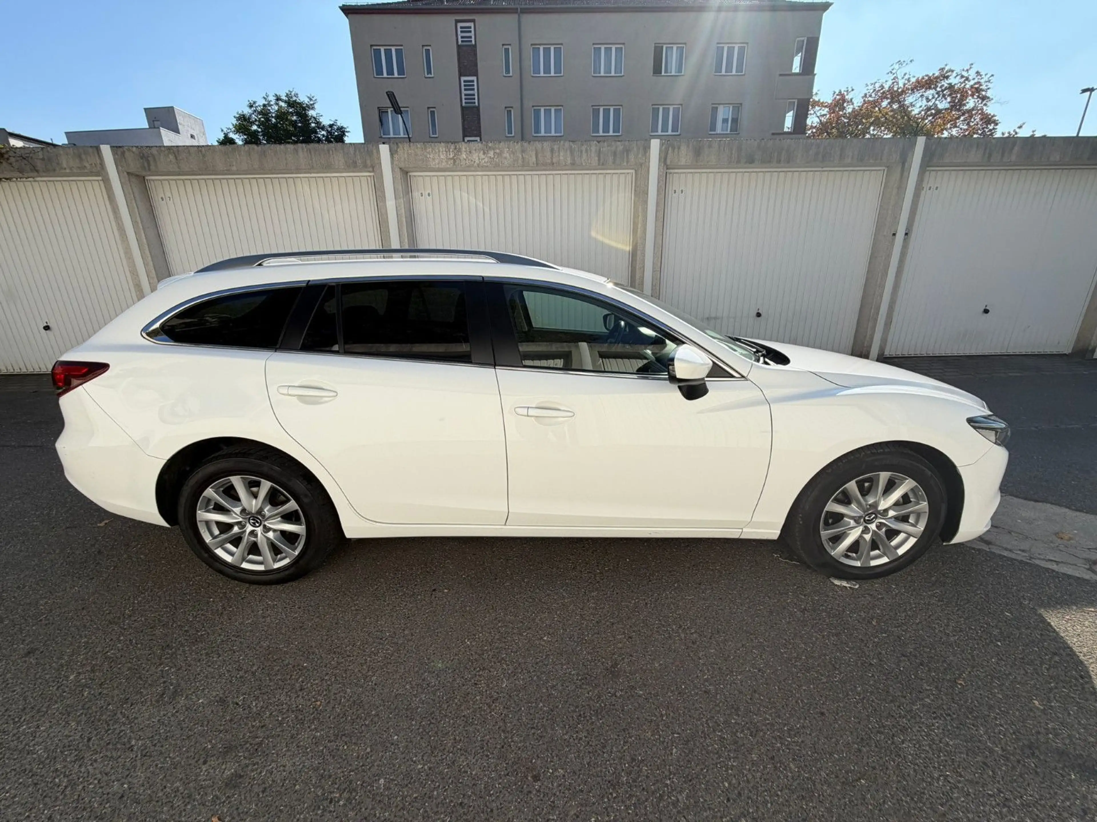 Mazda 6 2.0 SKYACTIV-G 145*R-Cam*Xenon* — photo 4