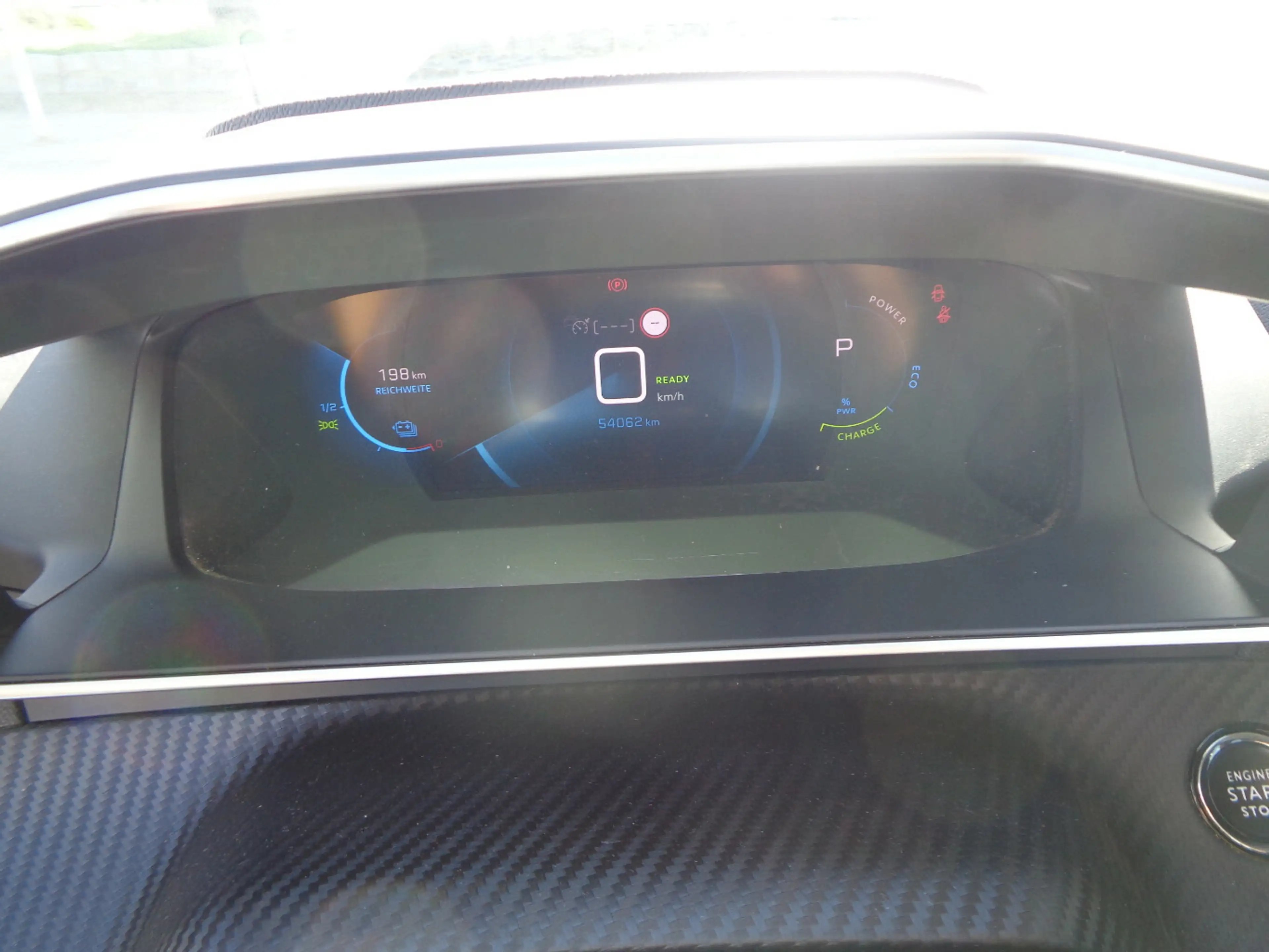 Peugeot e-208 e- Active — photo 13