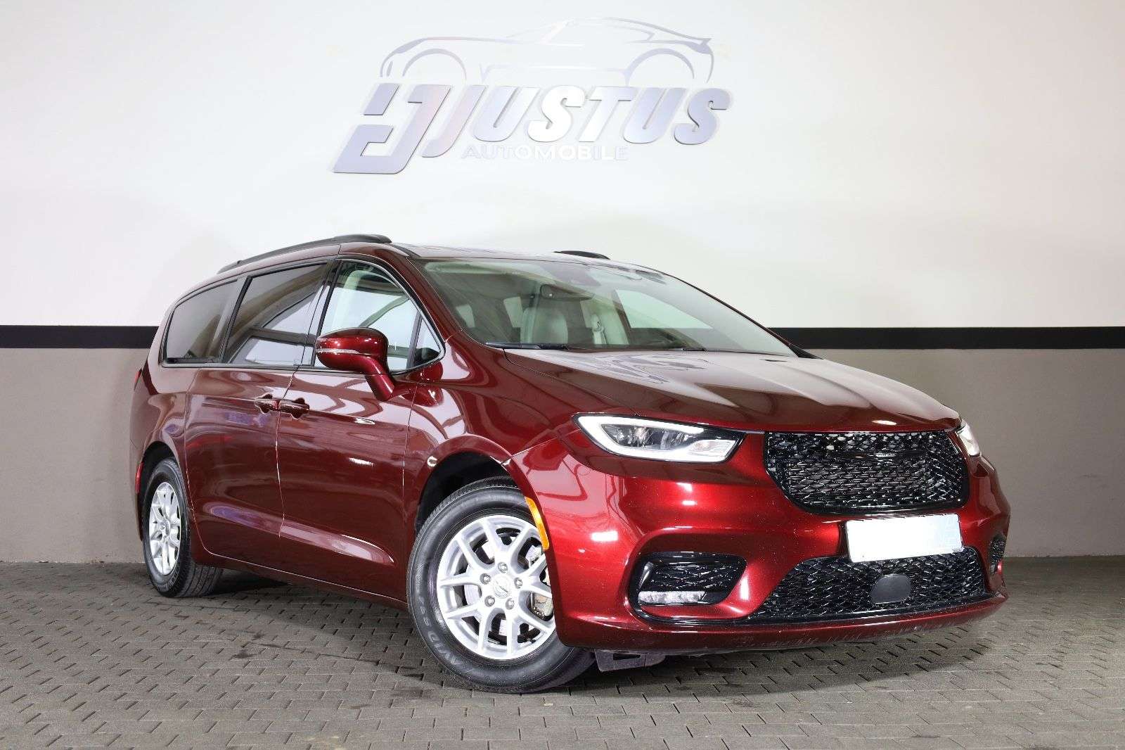 Second hand Chrysler Pacifica 3.6