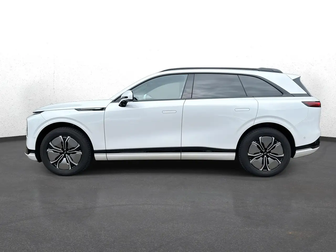 Xpeng G9 2025