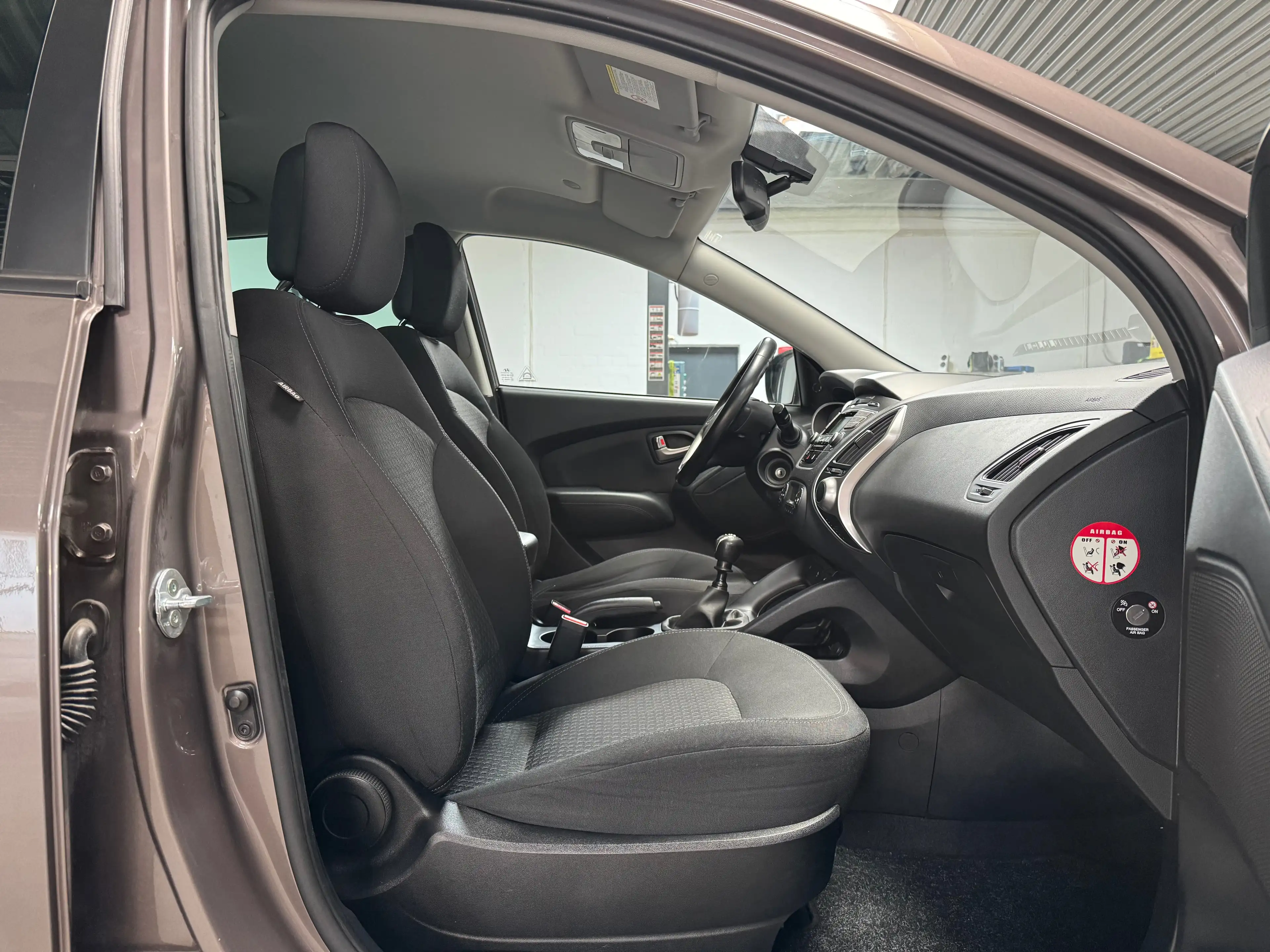 Hyundai iX35 5 Star Edition 2WD AHK Klima Tempomat PDC Scheckcheft — photo 14