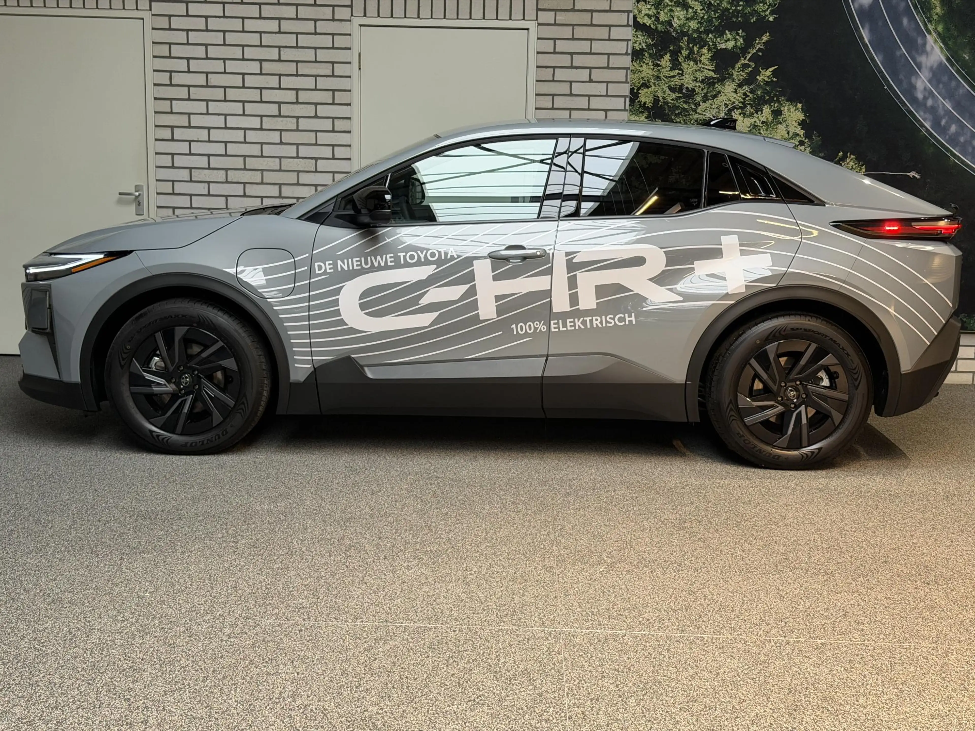 Toyota C-HR+ First Edition 77 kWh — photo 2