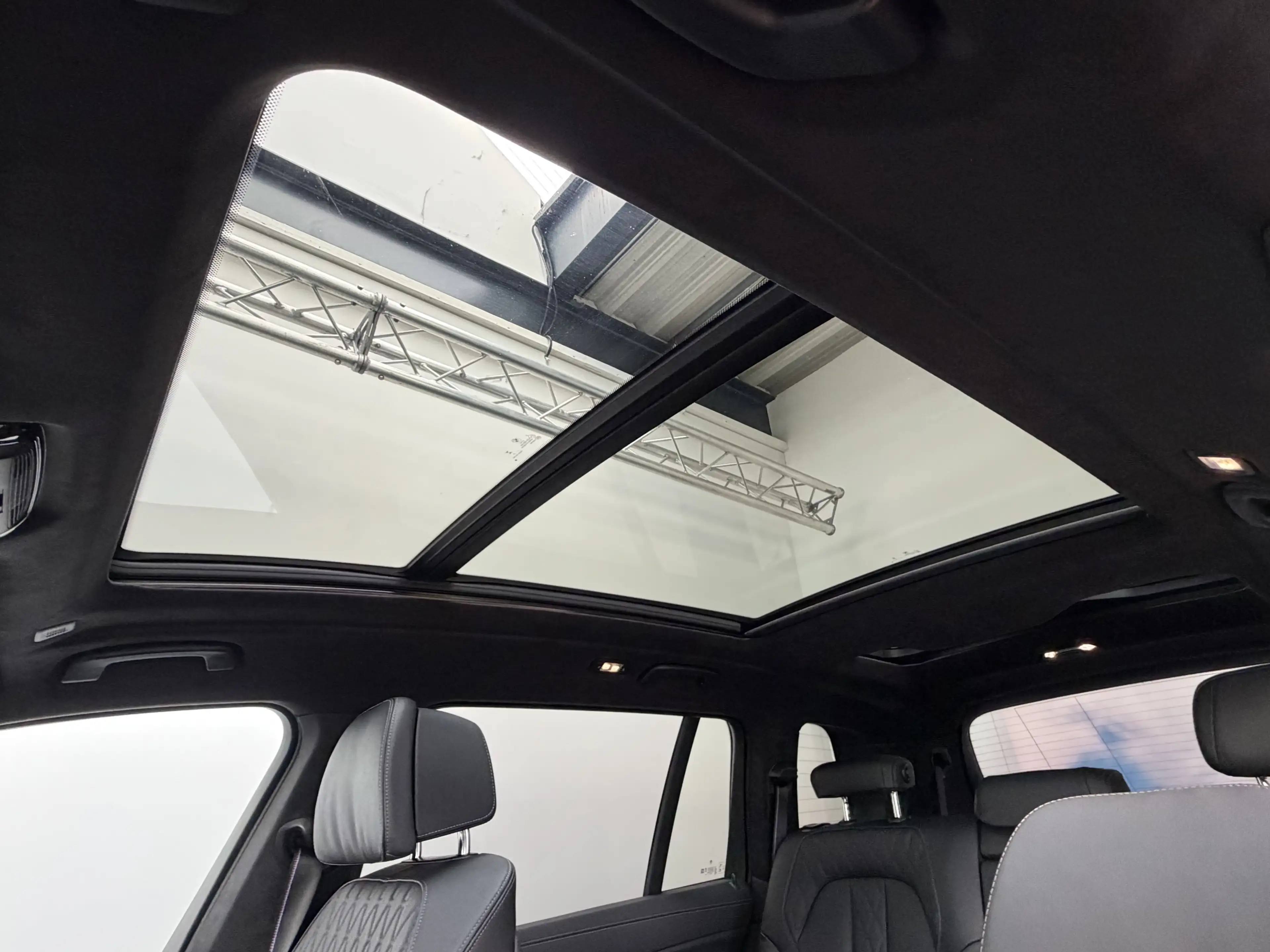 BMW X7 xDrive40i M Sport Pro Sitzlüftung 360° ACC — photo 12