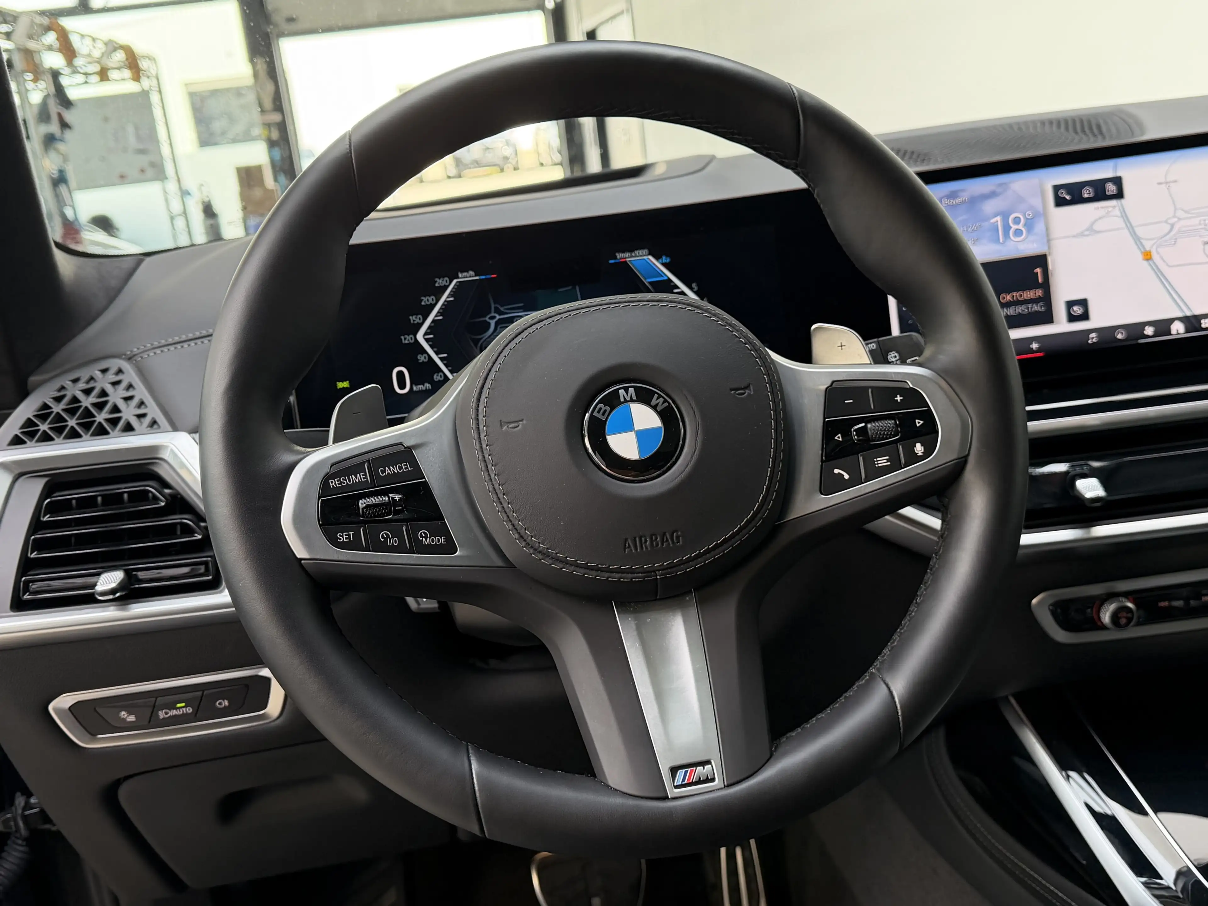 BMW X7 xDrive40i M Sport Pro Sitzlüftung 360° ACC — photo 8