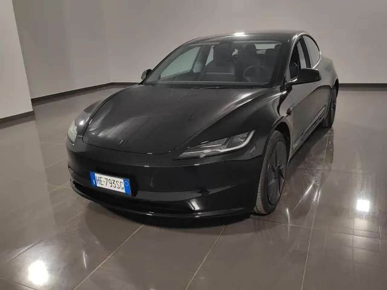 Tesla Model 3 Model 3 Standard RWD