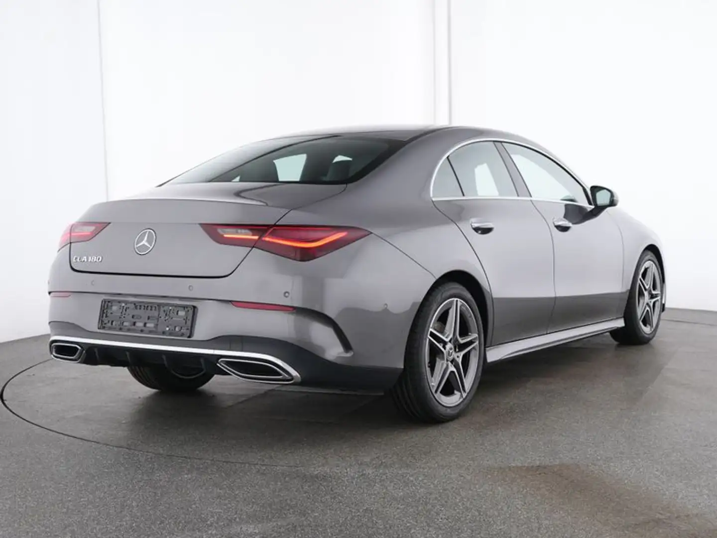 Mercedes-Benz CLA 180 Coupé AMG 18"+KAMERA+LED+NAVI+CARPLAY Grau - 2
