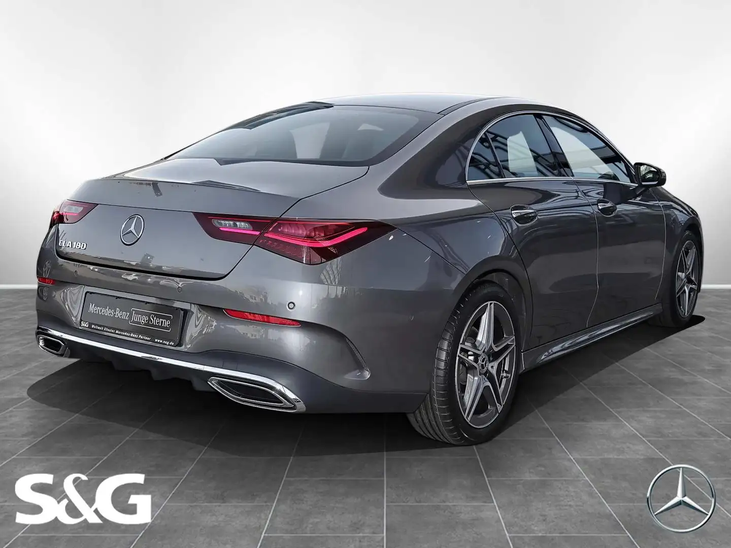 Mercedes-Benz CLA 180 Coupé AMG KAMERA+LED+NAVI+CARPLAY+18" Šedá - 2