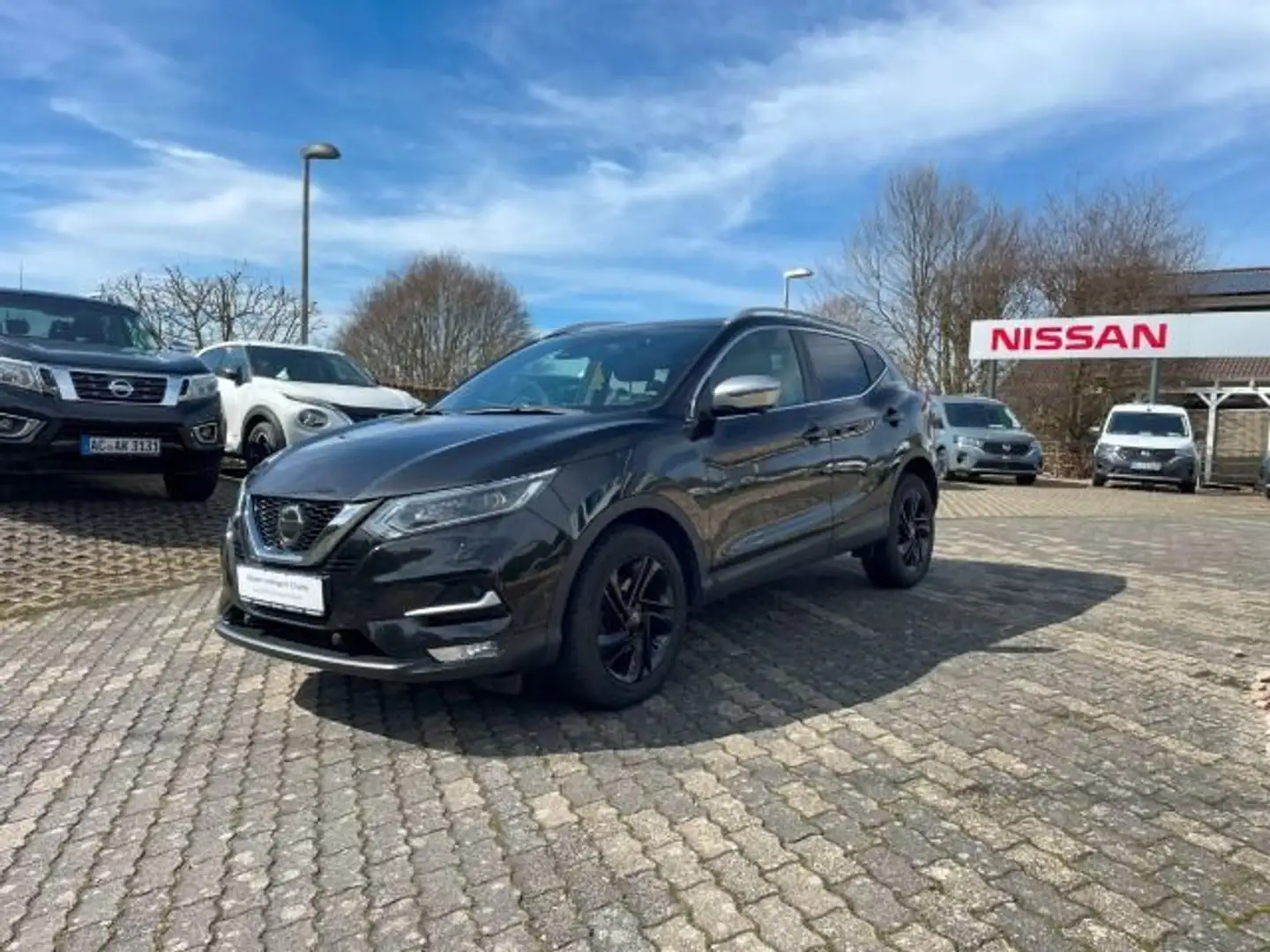 Nissan Qashqai 1.2 DIG-T Tekna+ Schwarz - 2