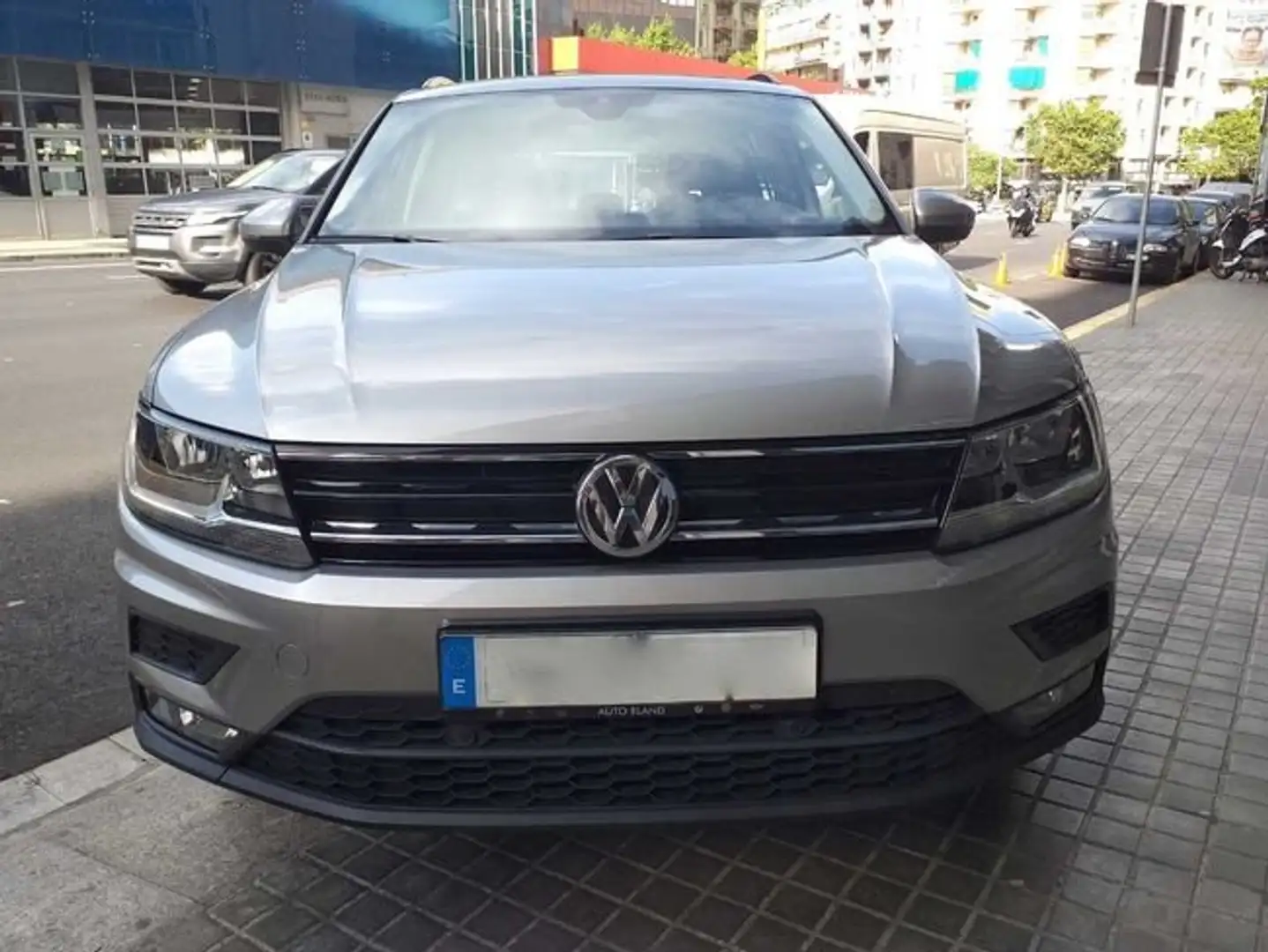 Volkswagen Tiguan 1.4 TSI COMFORTLINE 4MOTION Plateado - 2