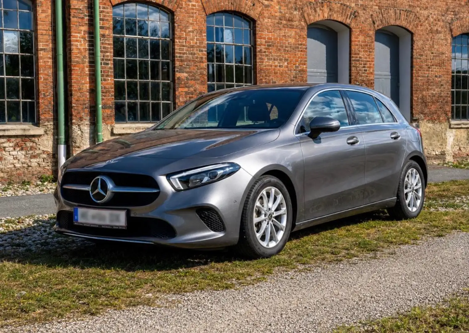 Mercedes-Benz B 180 B 180 d Aut. Grau - 1