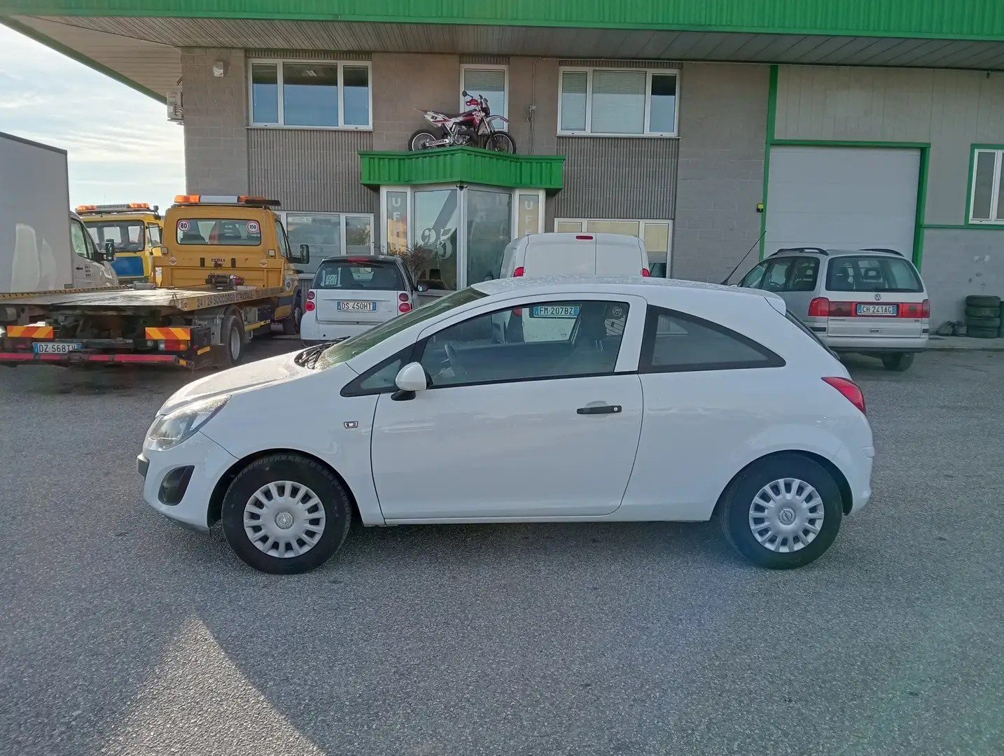 Opel Corsa 1.3CDTI 75CV VAN 2 POSTI Blanco - 2