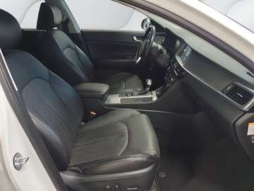 Fotografie 6 des Kia Optima SW 2.0 Plug-in Hybrid Spirit