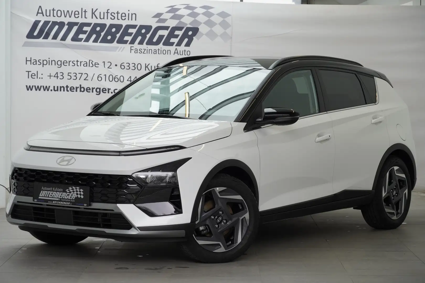 Hyundai BAYON Trend Line 1.0 T-GDI DCT y5bt2-PP2-OO2/O5/O6 Schwarz - 2