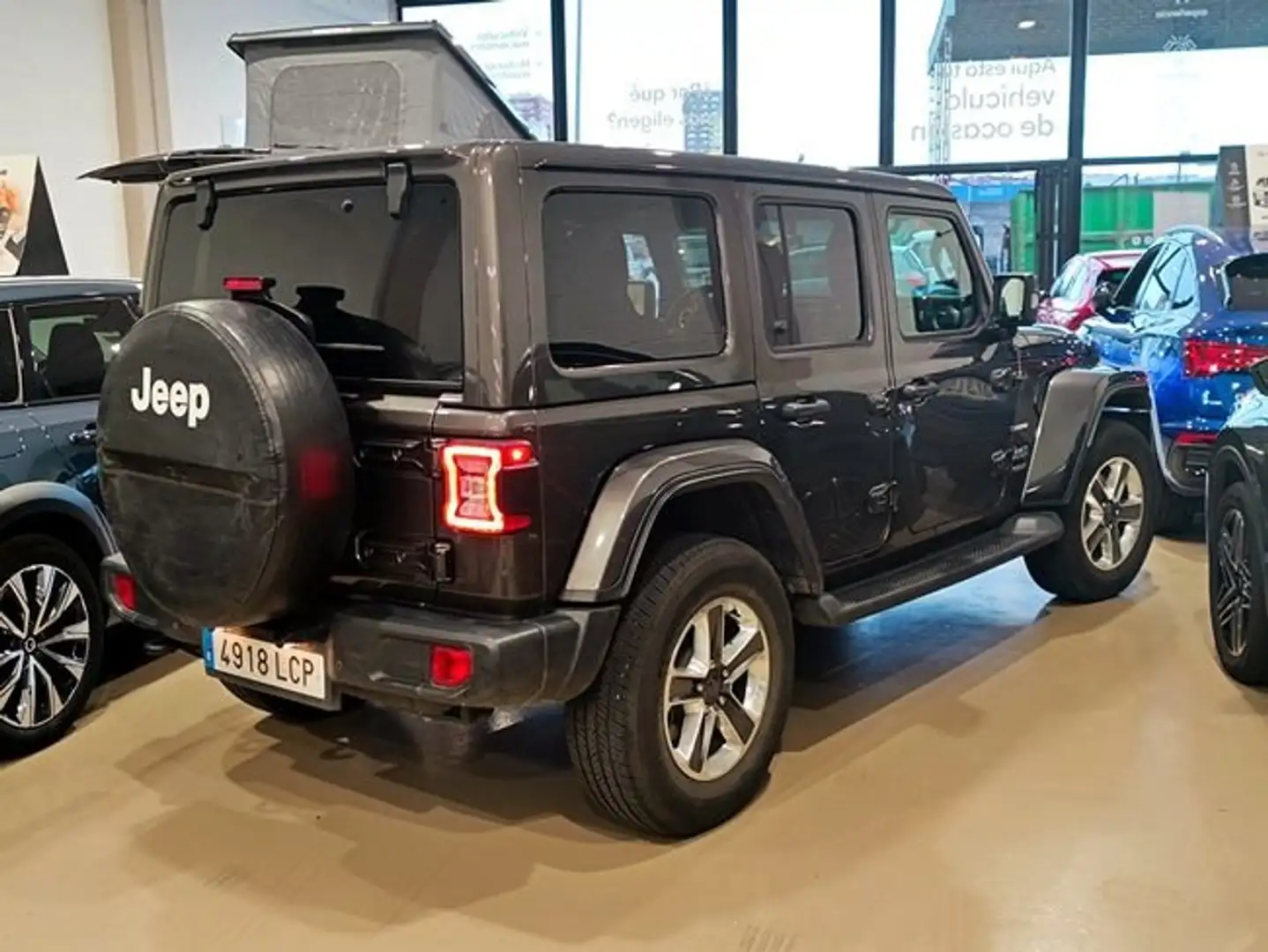 Jeep Wrangler Unlimited 2.2CRD Sahara 8ATX Gris - 2