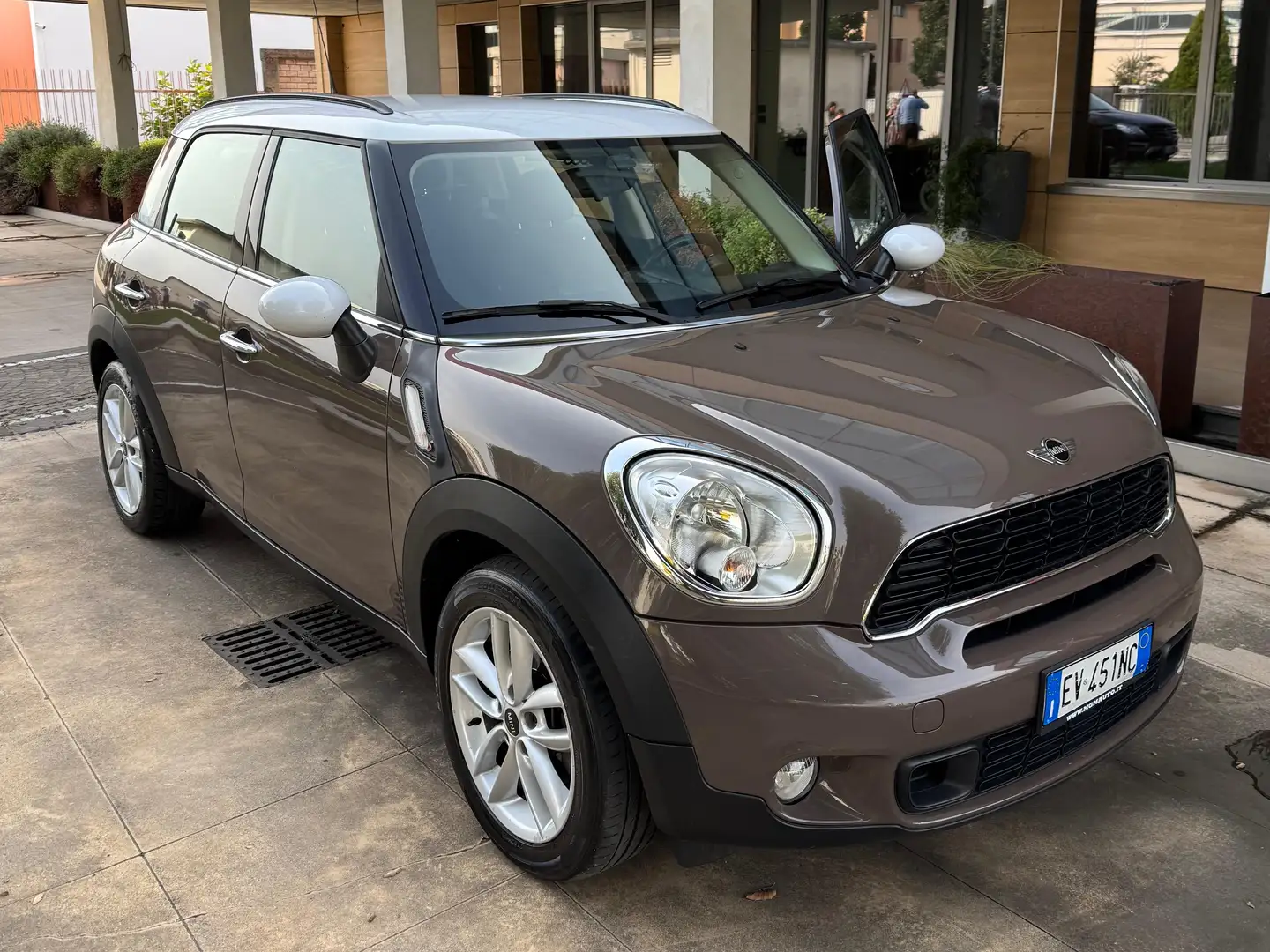 MINI Cooper SD Countryman All 4 4wd automatica sedili riscaldabili Beige - 1