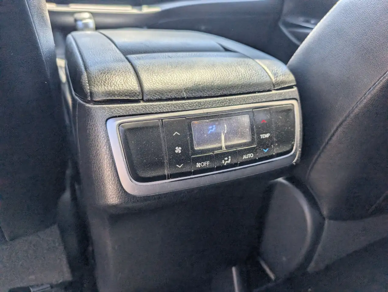 Toyota Highlander снимка Toyota Highlander