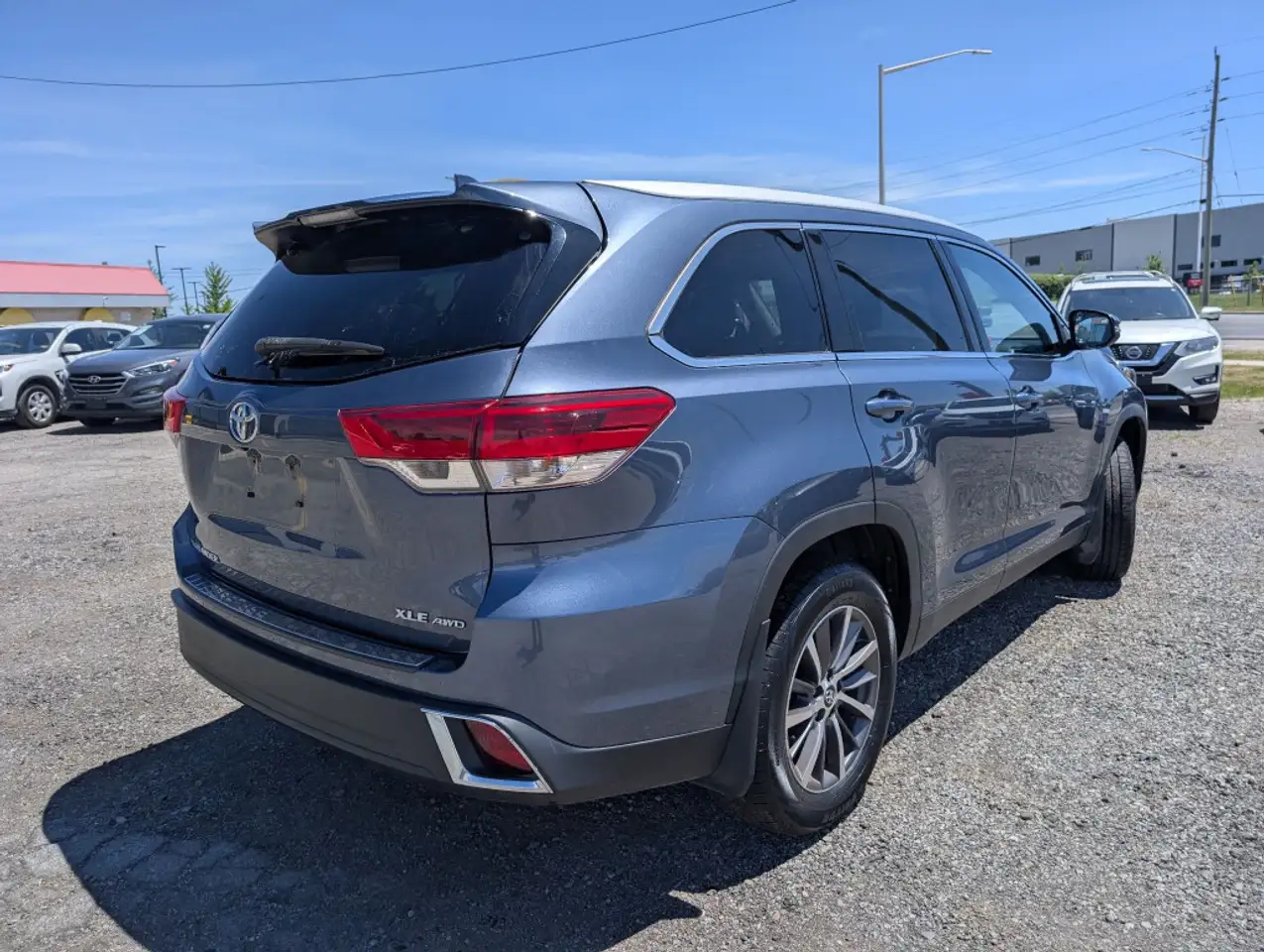 Toyota Highlander снимка Toyota Highlander