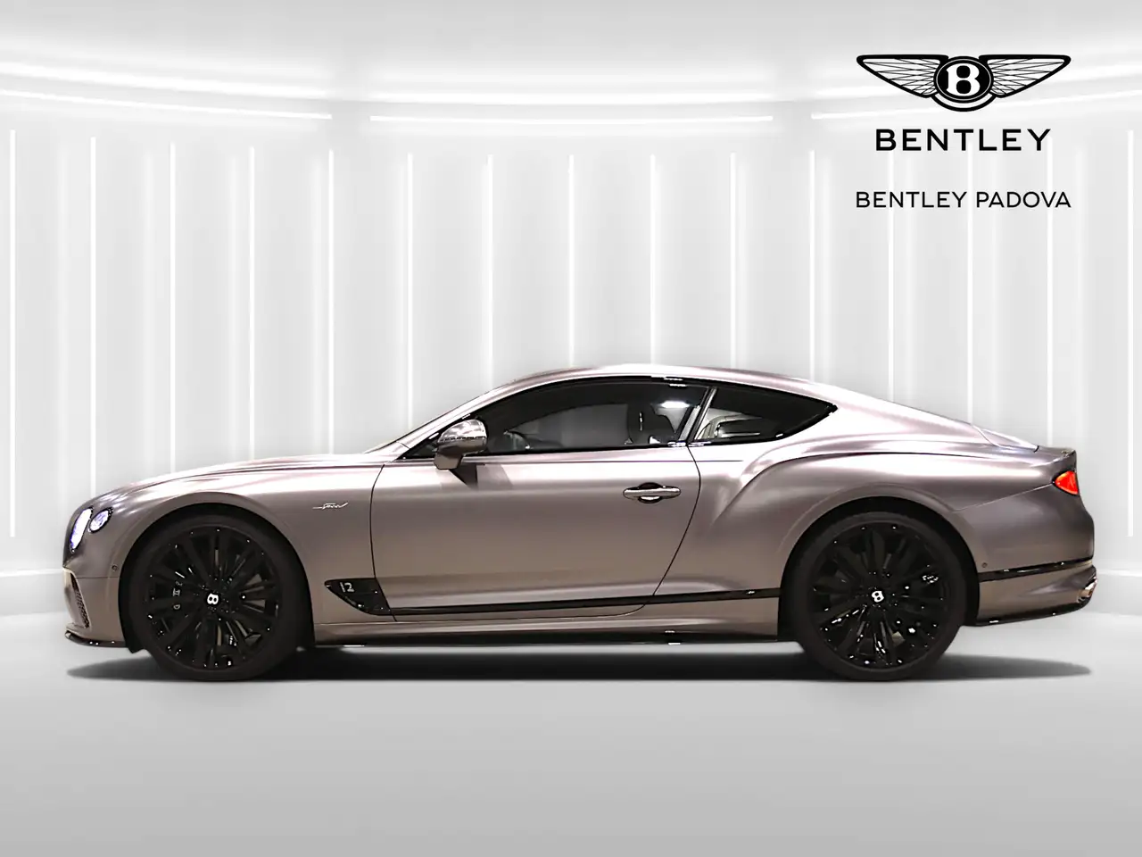 Bentley Continental GT 2023 — фото 11