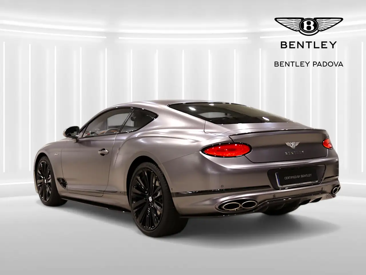 Bentley Continental GT 2023 — фото 12
