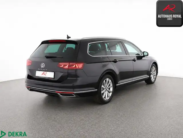 Volkswagen Passat view 5