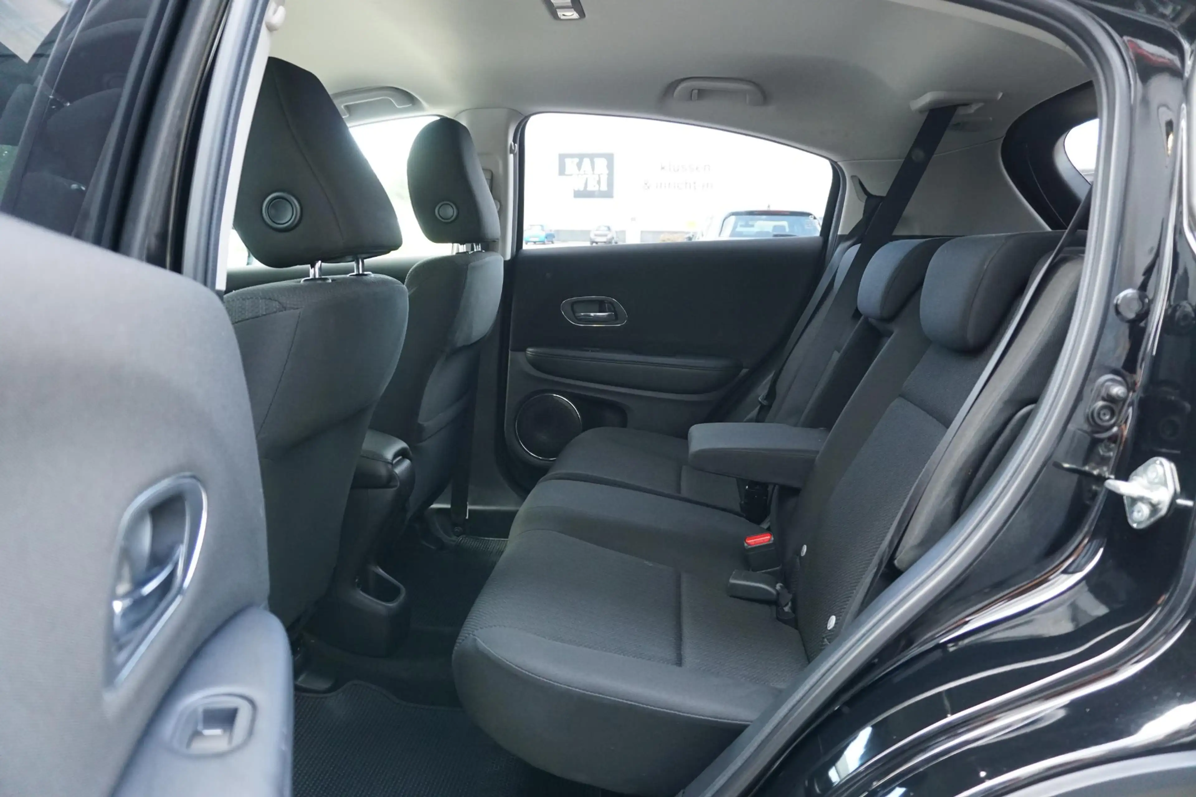 Honda HR-V 1.5 i-VTEC Executive + NAVI / DAB / SENSOREN / STO — photo 14