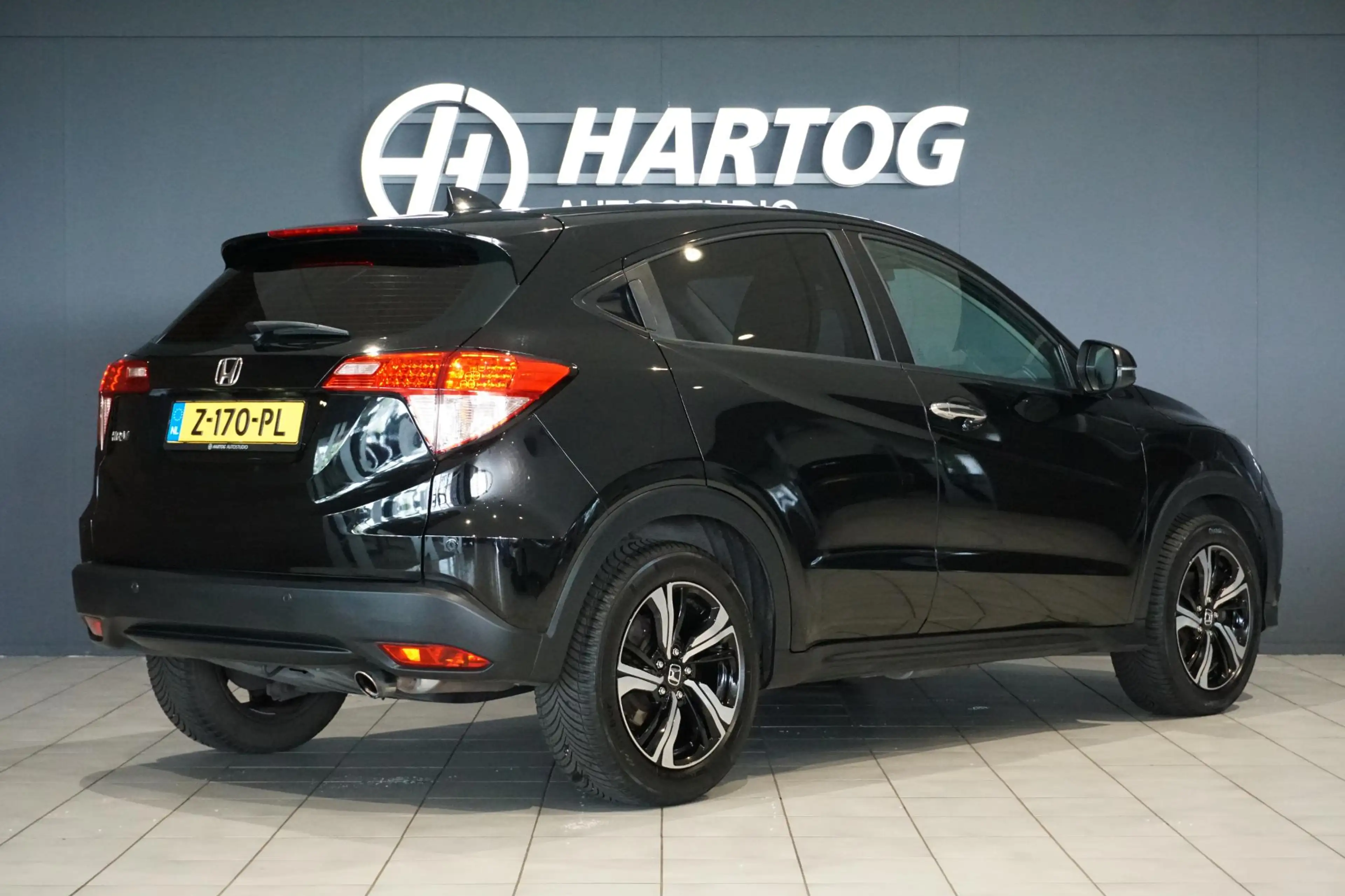 Honda HR-V 1.5 i-VTEC Executive + NAVI / DAB / SENSOREN / STO — photo 2