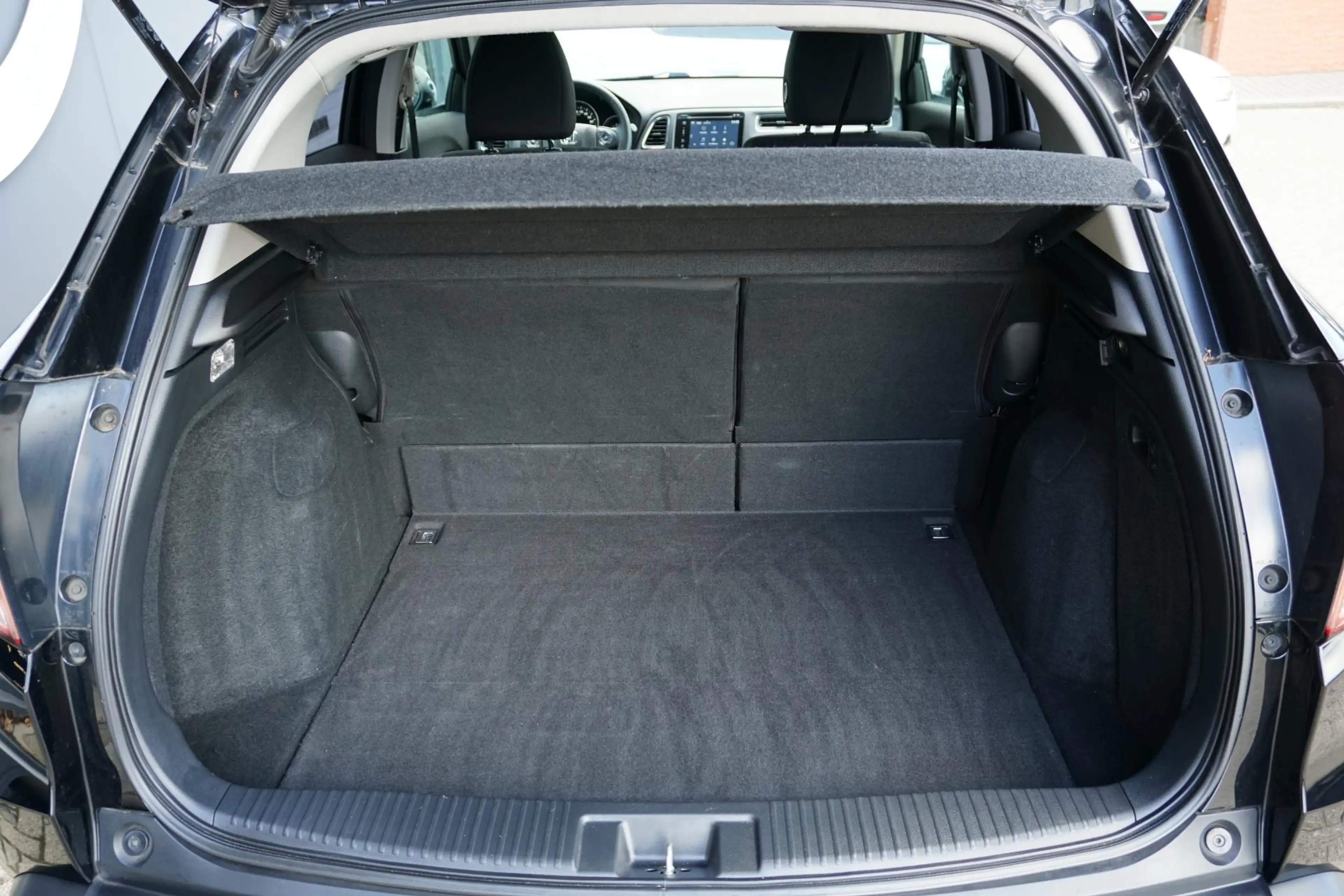 Honda HR-V 1.5 i-VTEC Executive + NAVI / DAB / SENSOREN / STO — photo 11