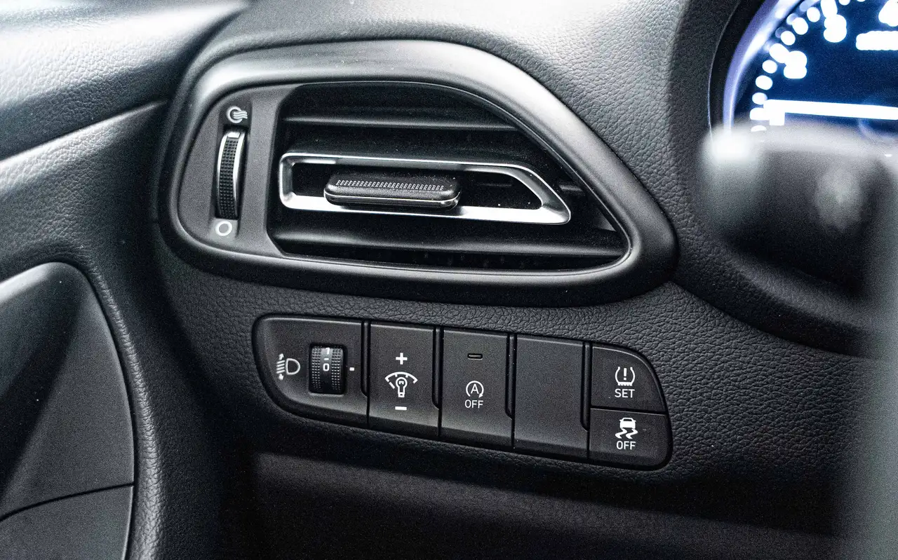 Hyundai i30 i30 1.0 T-GDi DCT Techno Incl. LED - Camera 20