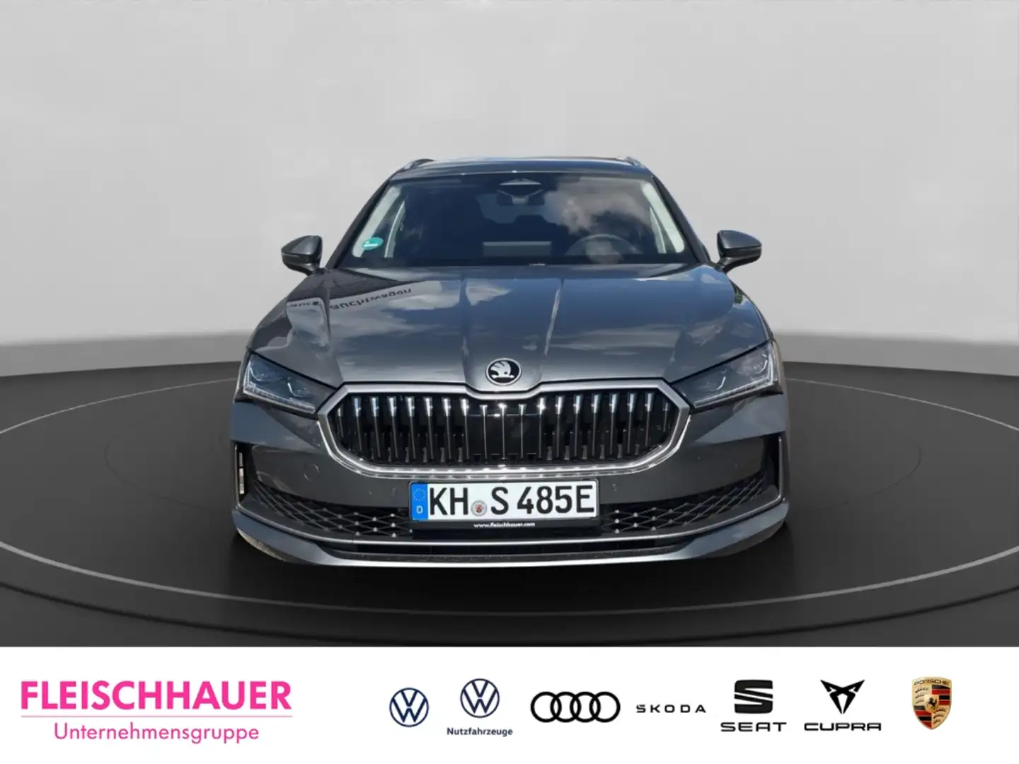 Skoda Superb Combi L&K 1,5 TSI iV 150 kW  DSG  AHK  NAVI  Head- Grau - 2