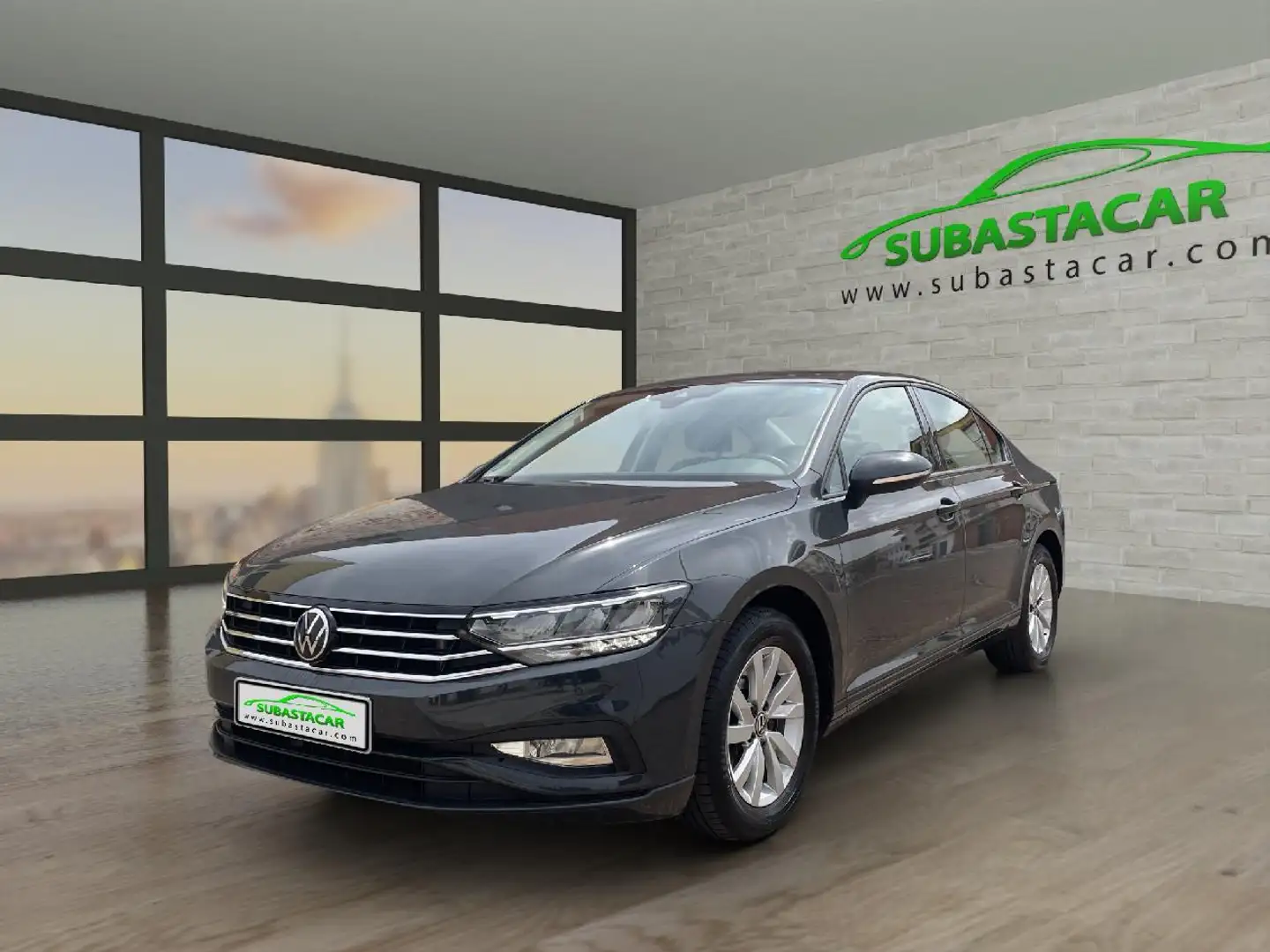 Volkswagen Passat 2.0TDI EVO Business 110kW Grijs - 1