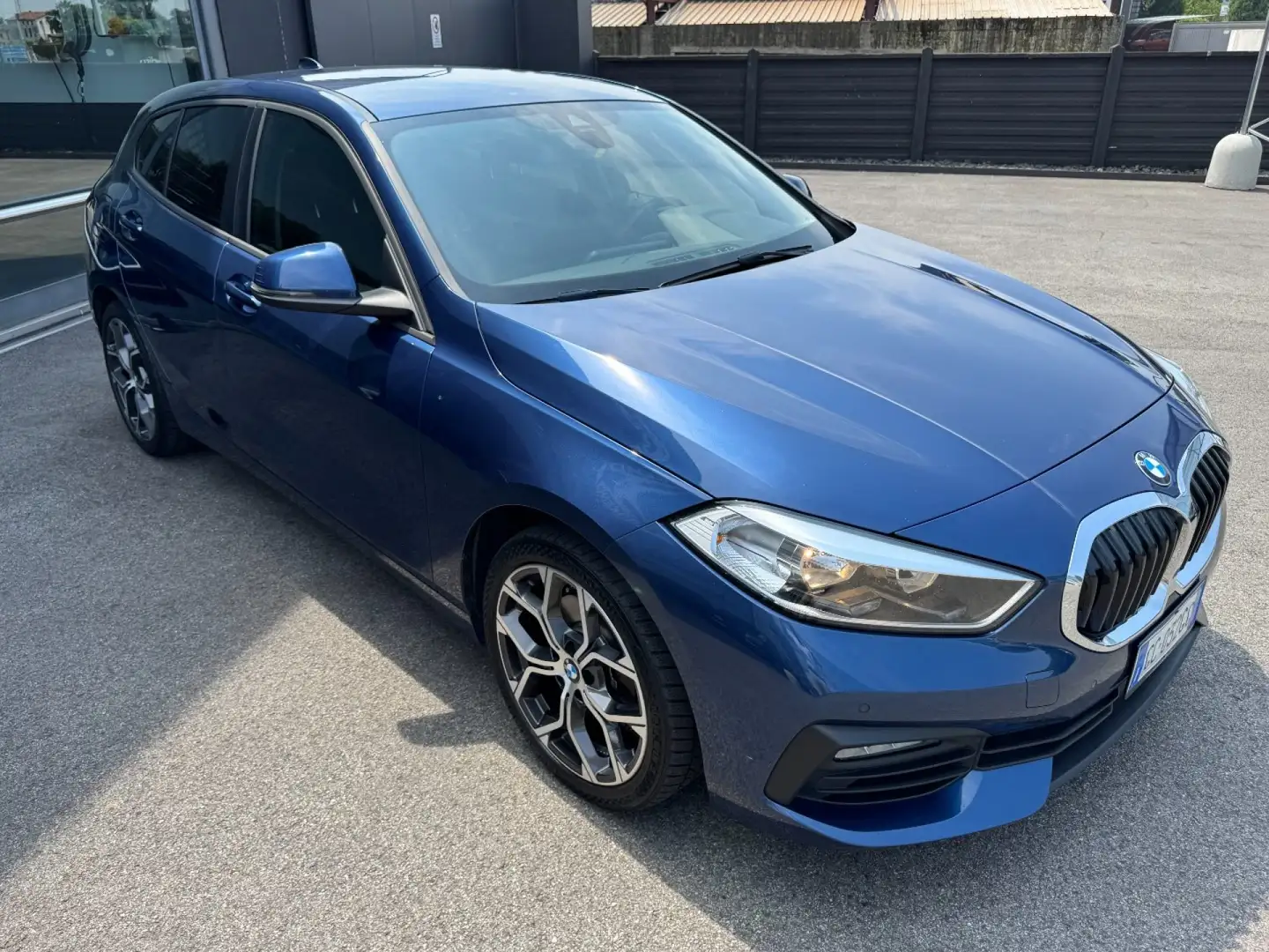BMW 116 d 5p. Luxury Blauw - 2
