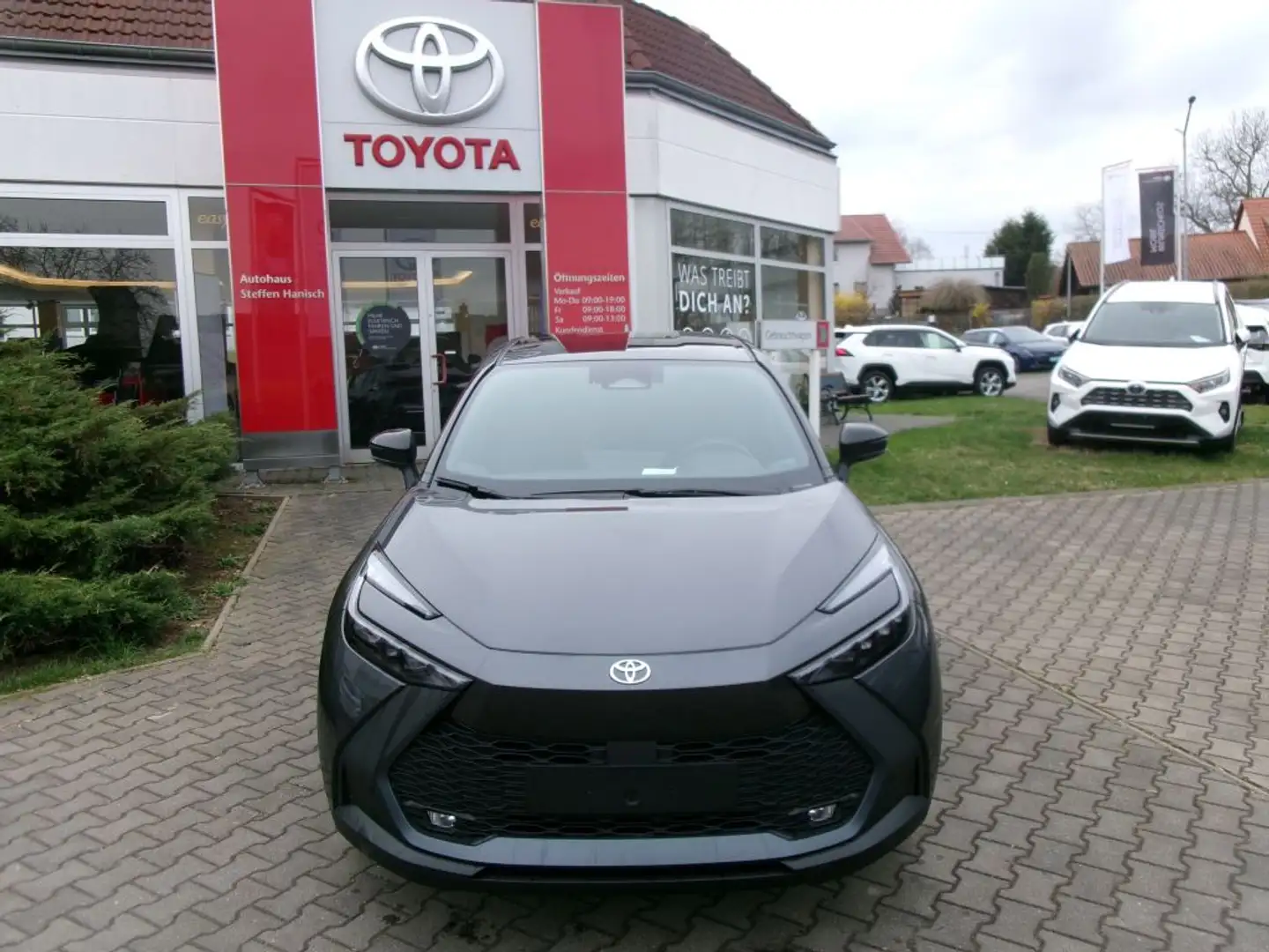 Toyota C-HR 2.0 Hybrid Team Deutschland Grau - 2