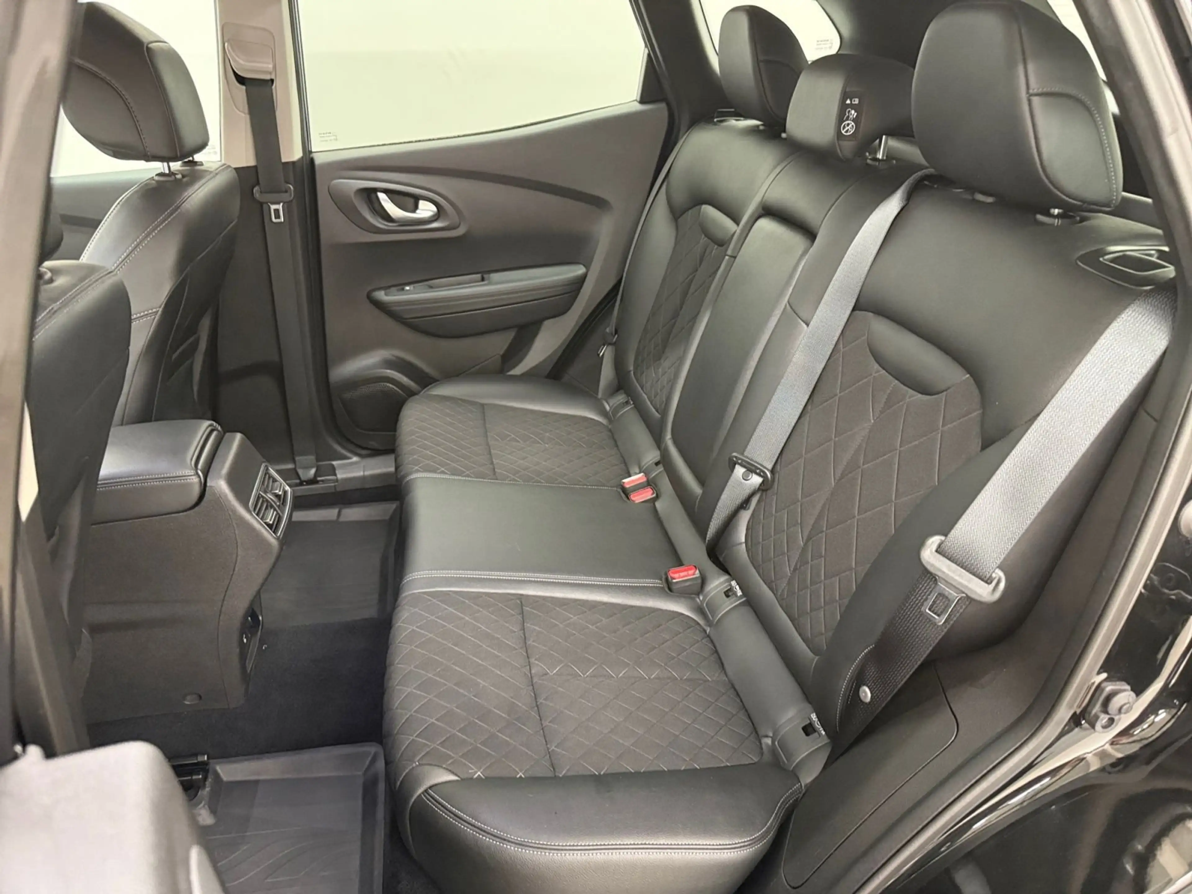 Renault Kadjar 1.3TCe BLACK EDITION EDC — photo 14