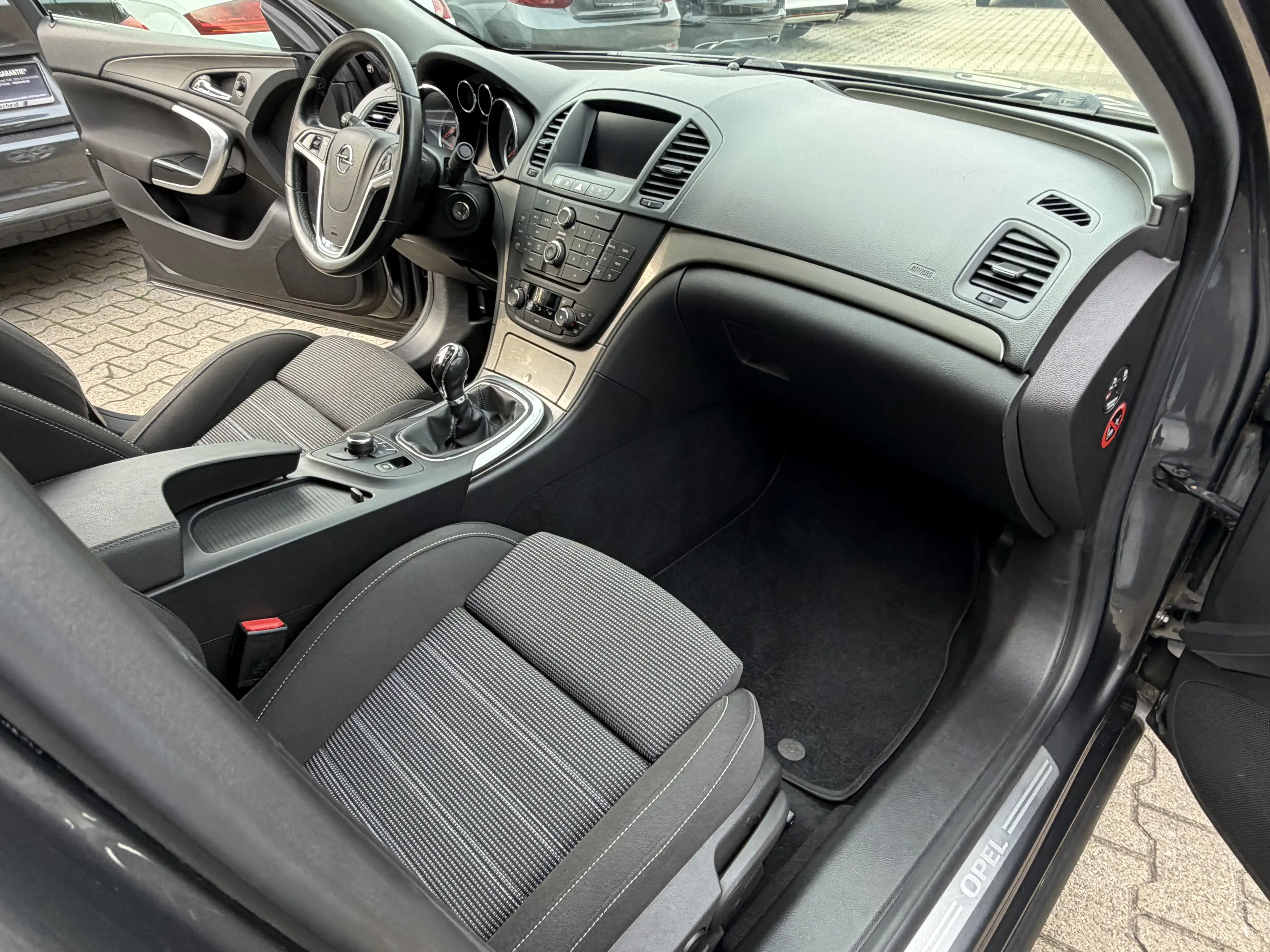 Opel Insignia 1.6 Turbo Edition Limousine Navi Grau S-Heft Top G — photo 13