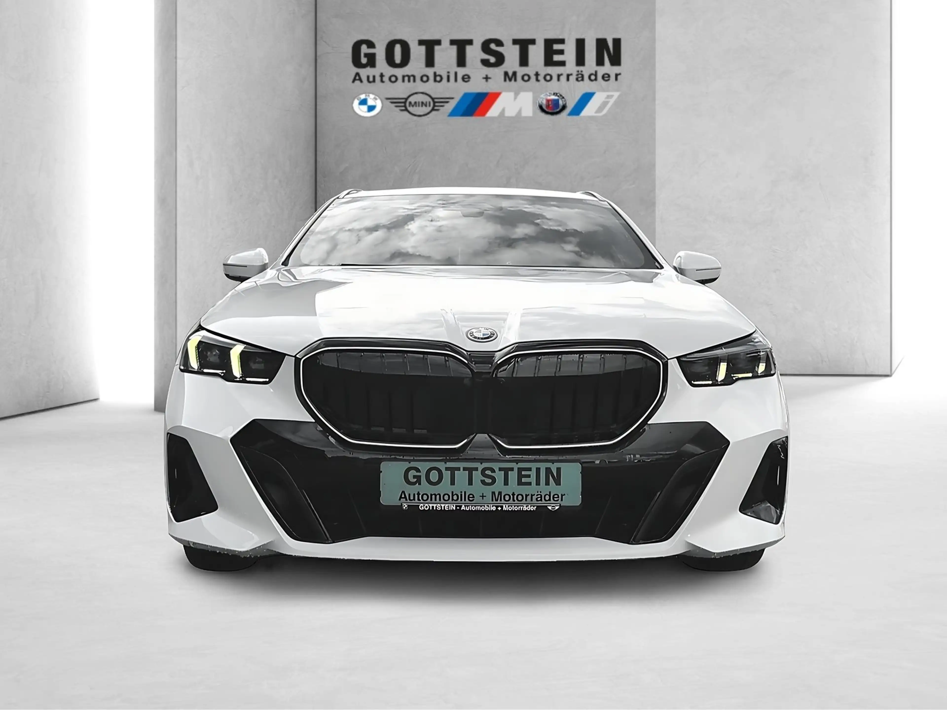 BMW 550 e xDrive M Sportpaket / Elektro — photo 3
