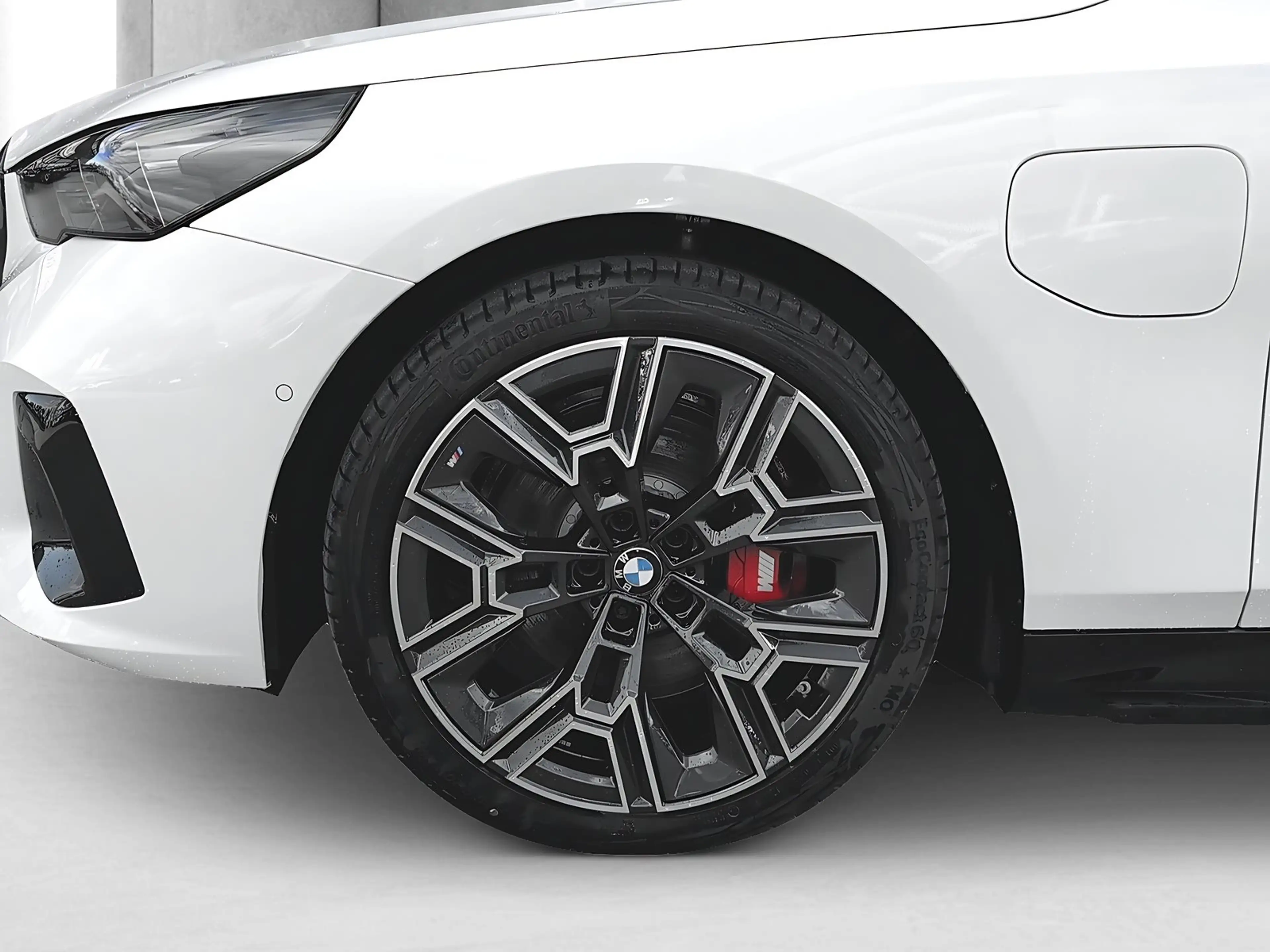 BMW 550 e xDrive M Sportpaket / Elektro — photo 4